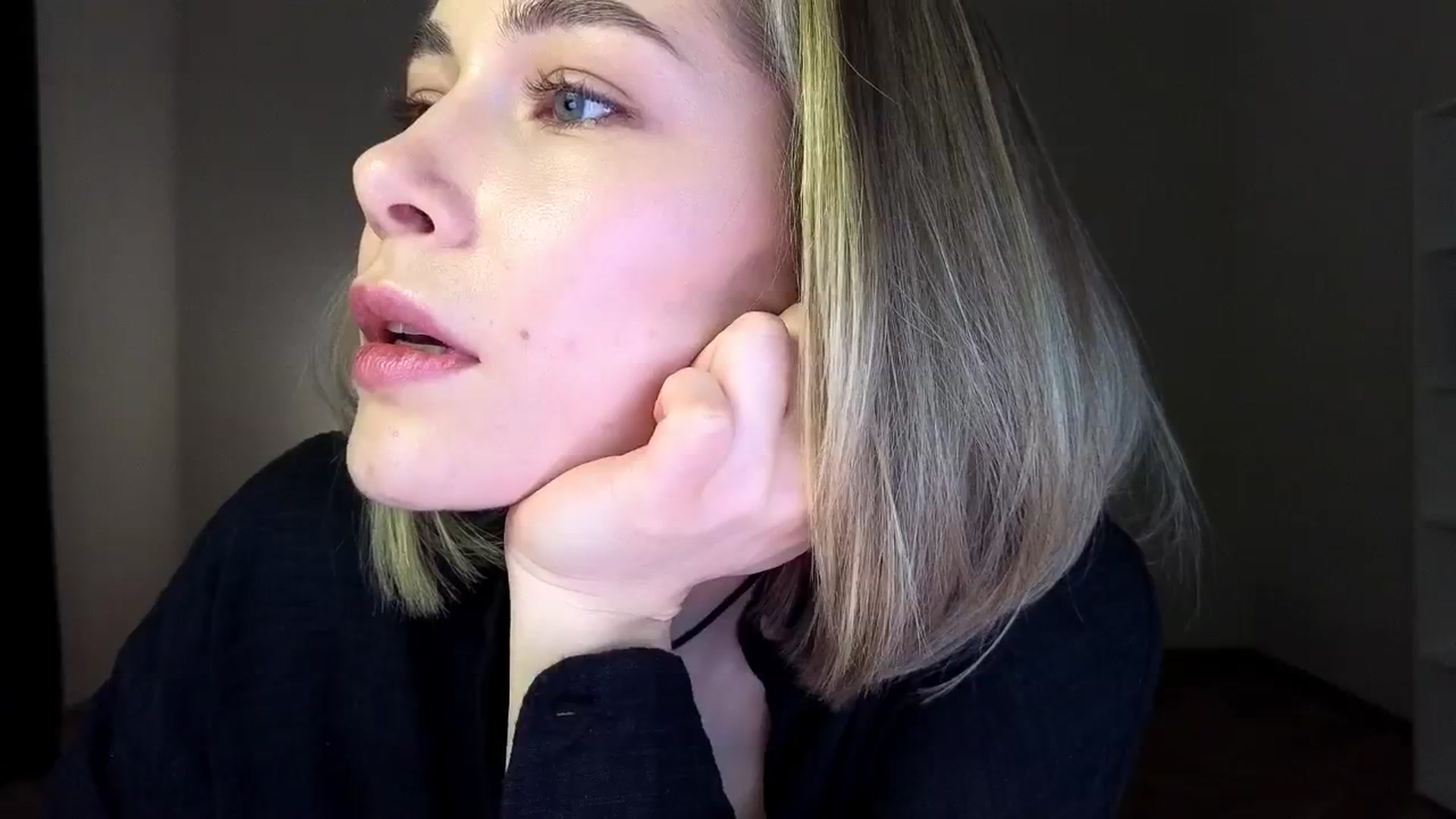 Gallery image thumbnail from KeepSpark's myfreecams stream on, 03/26/2025, 03:45 image 18 of 20
