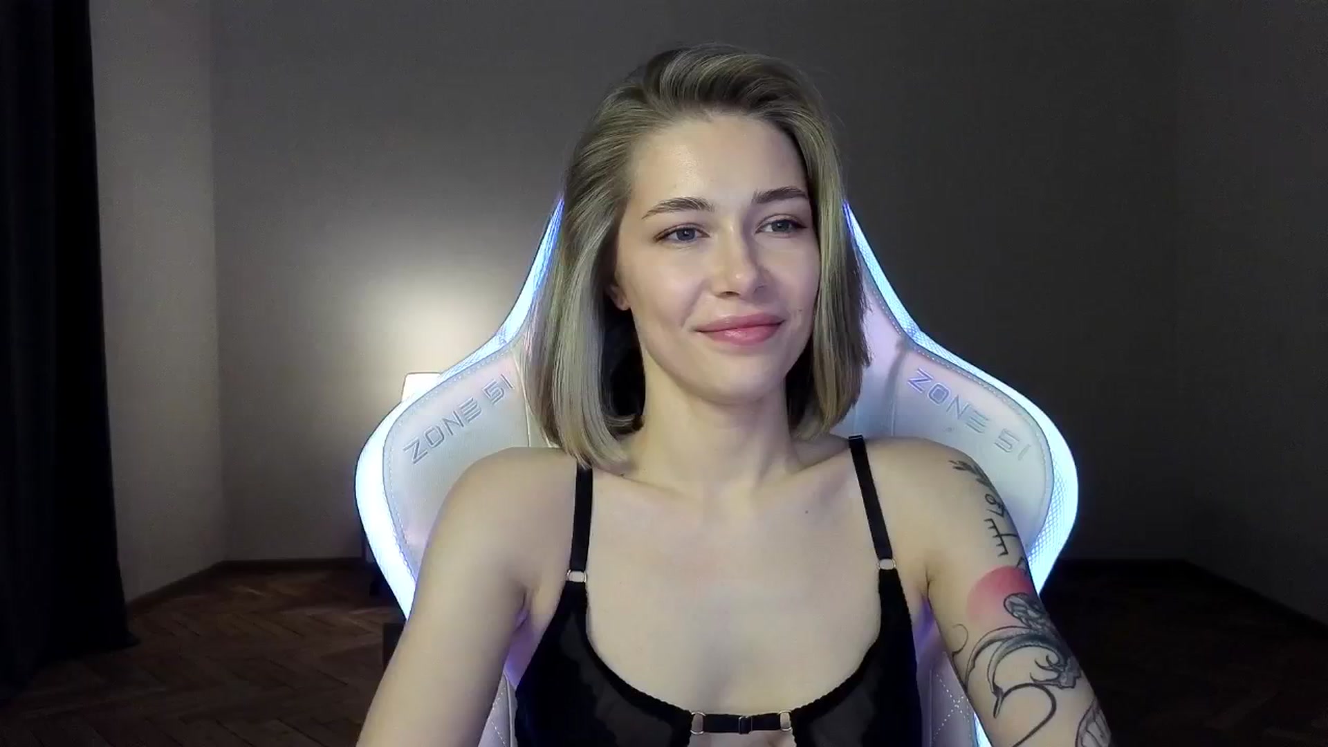 Gallery image thumbnail from KeepSpark's myfreecams stream on, 03/27/2025, 04:42 image 1 of 20