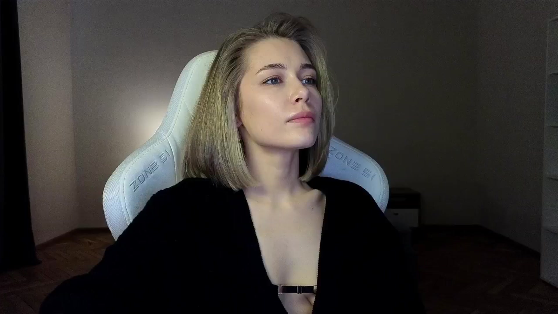 Gallery image thumbnail from KeepSpark's myfreecams stream on, 03/27/2025, 05:53 image 1 of 20