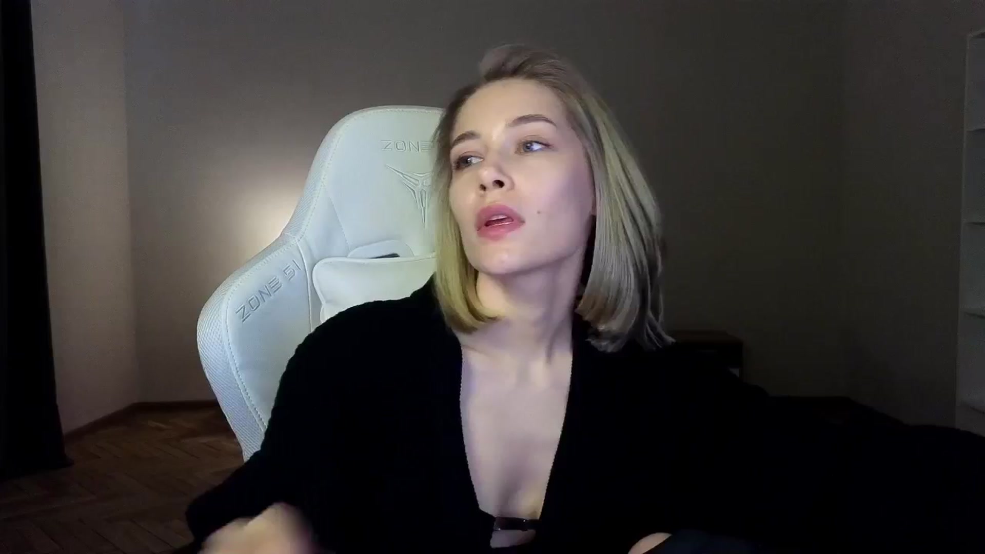 Gallery image thumbnail from KeepSpark's myfreecams stream on, 03/27/2025, 05:53 image 16 of 20