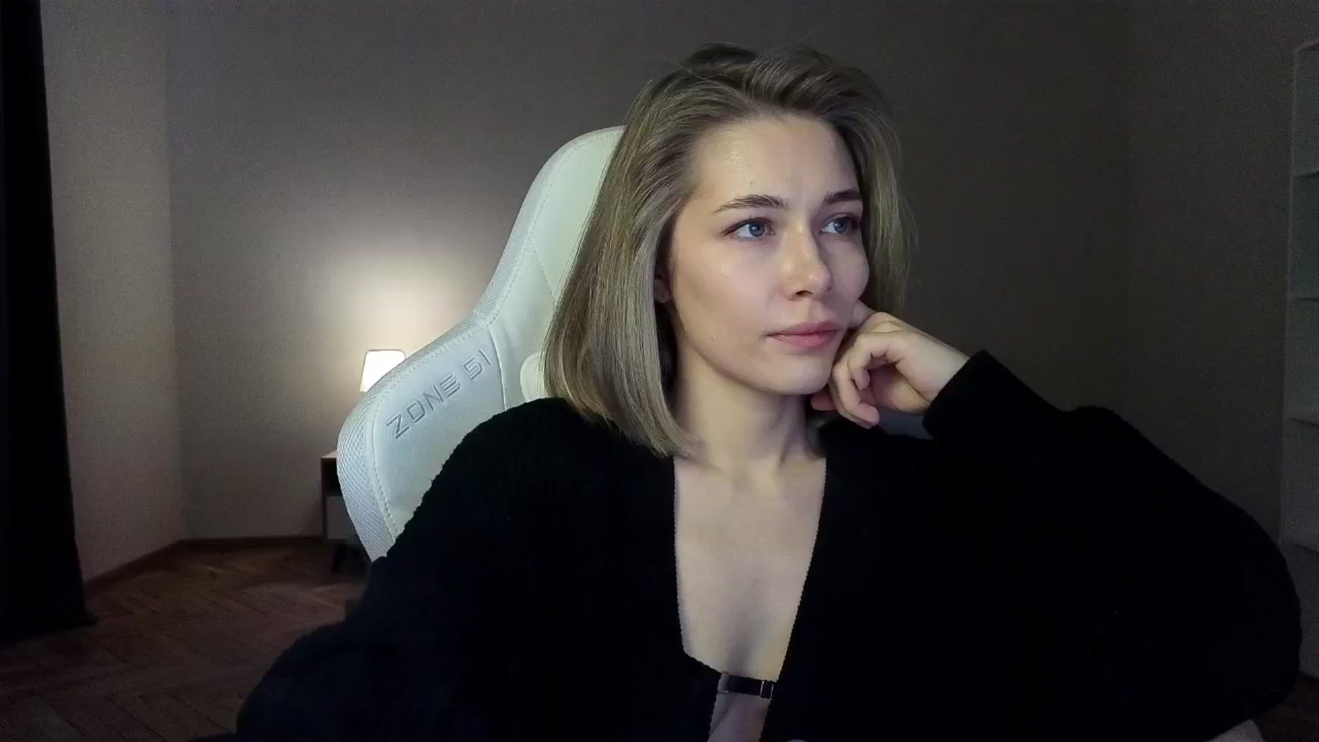Gallery image thumbnail from KeepSpark's myfreecams stream on, 03/27/2025, 05:53 image 5 of 20