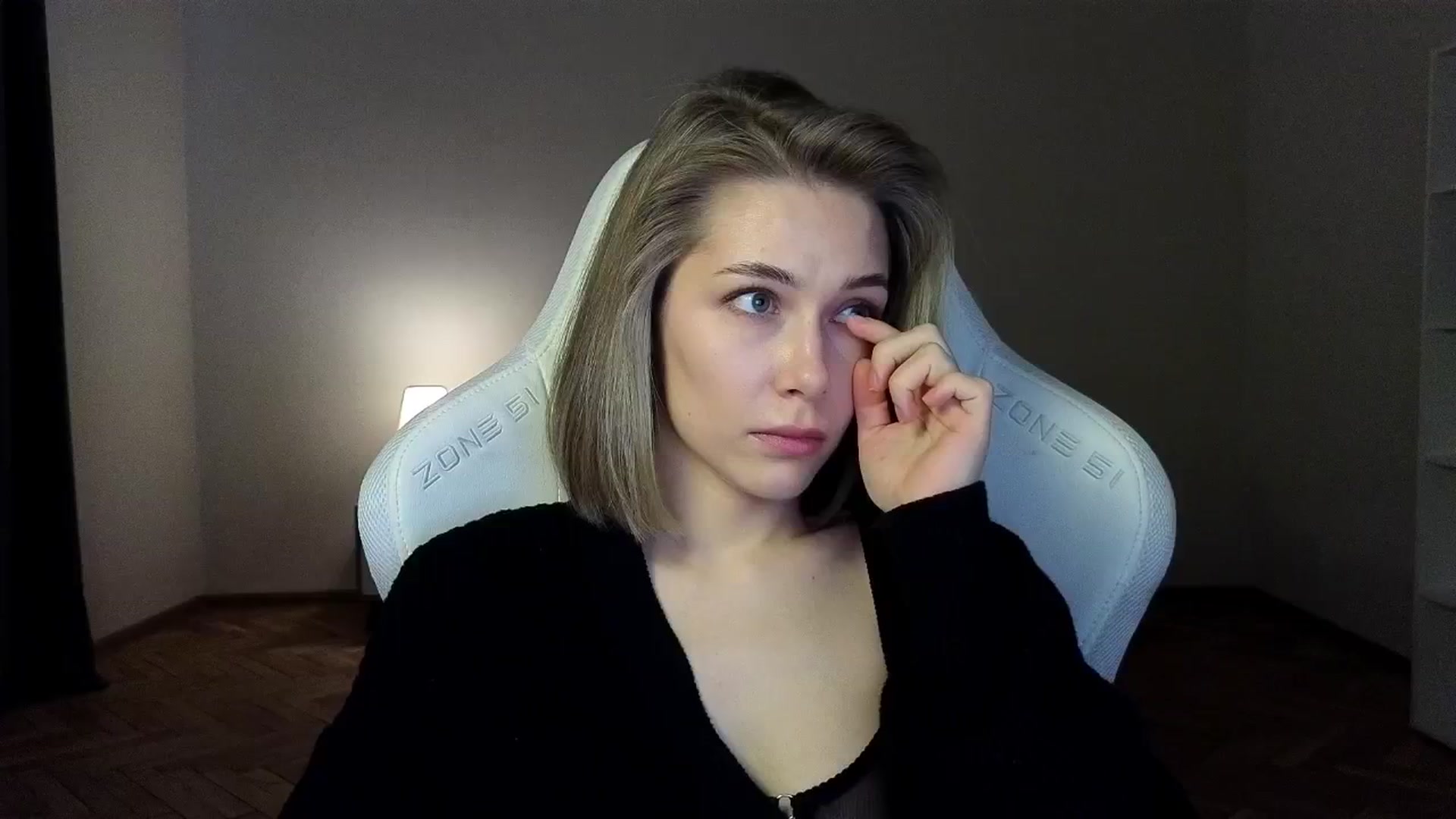 Gallery image thumbnail from KeepSpark's myfreecams stream on, 03/27/2025, 05:53 image 14 of 20