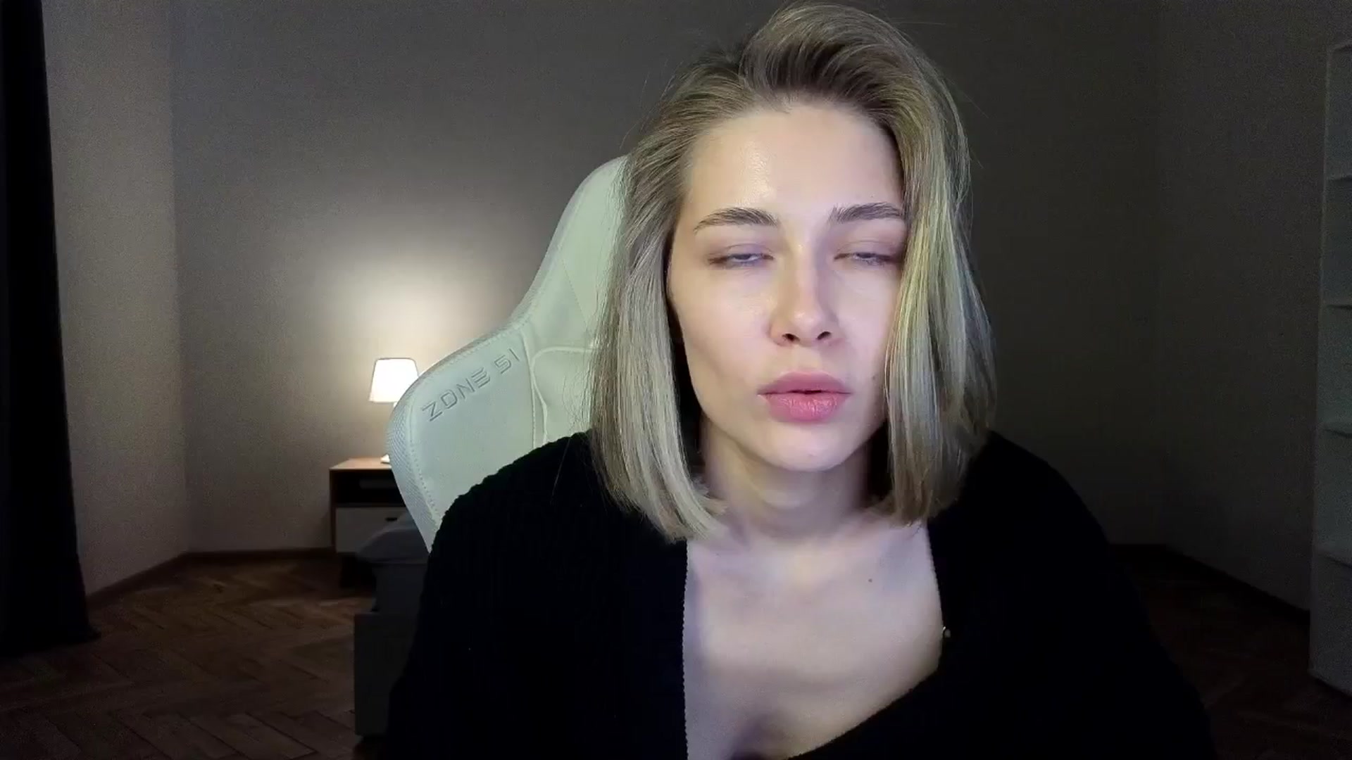 Gallery image thumbnail from KeepSpark's myfreecams stream on, 03/27/2025, 05:53 image 15 of 20
