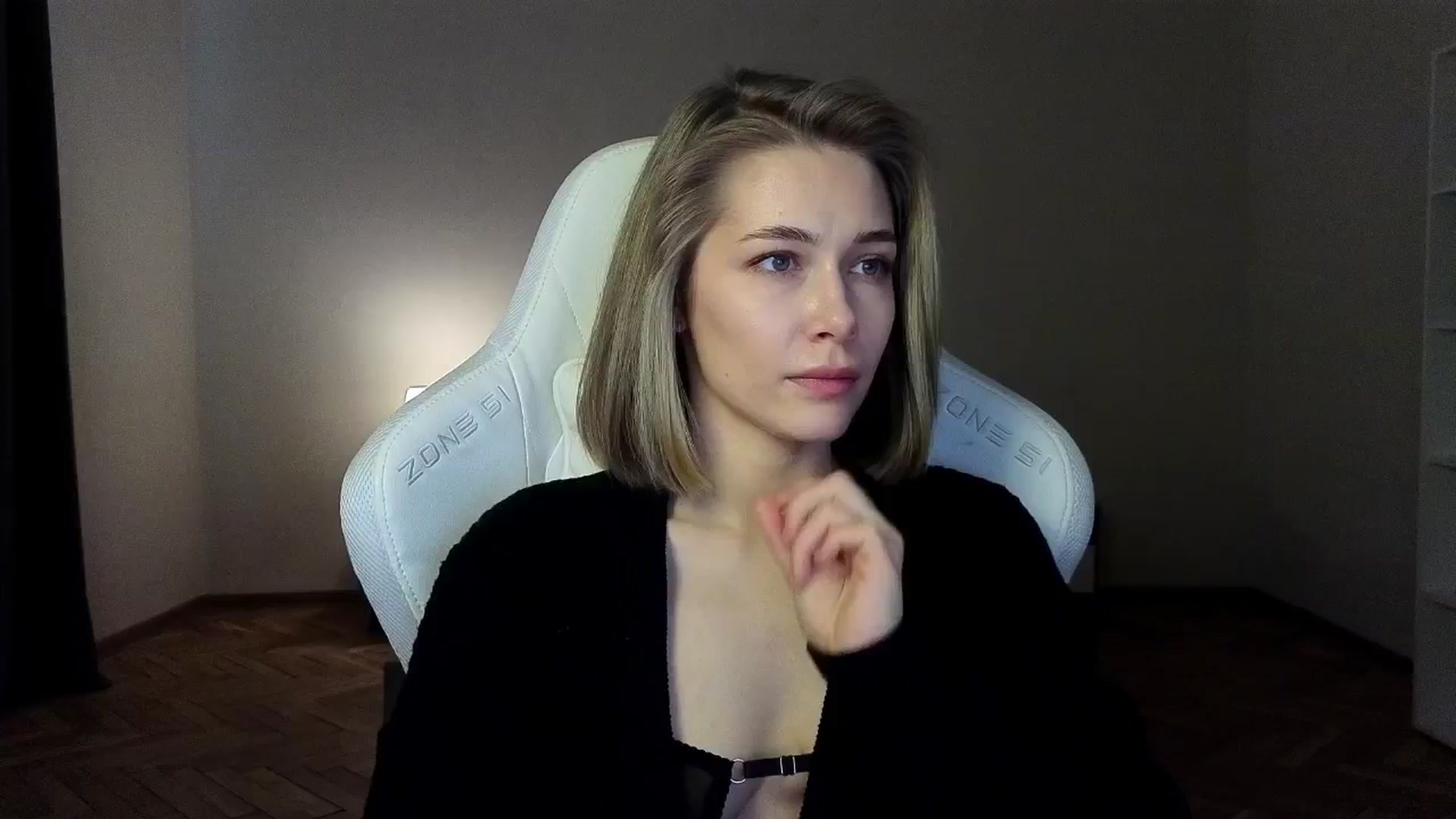 Gallery image thumbnail from KeepSpark's myfreecams stream on, 03/27/2025, 06:33 image 8 of 20