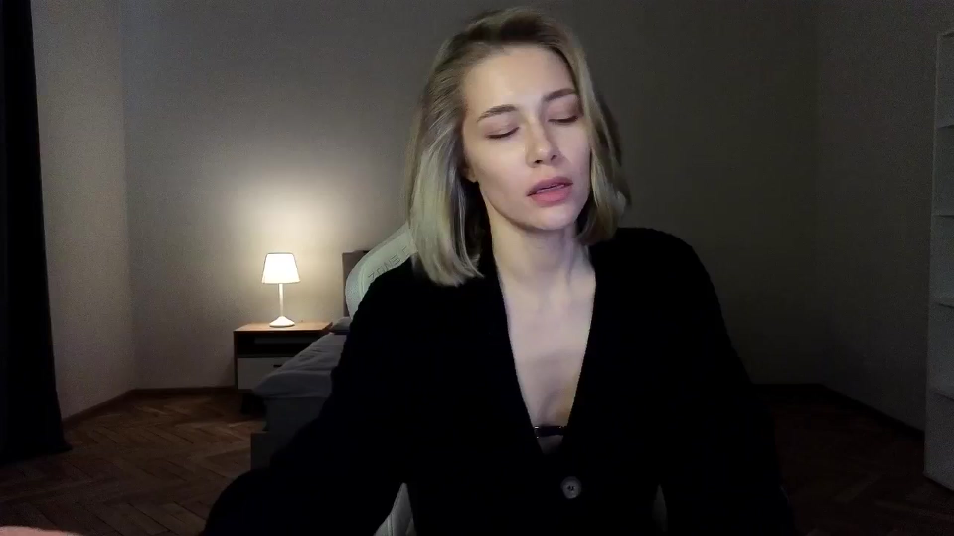 Gallery image thumbnail from KeepSpark's myfreecams stream on, 03/27/2025, 06:33 image 3 of 20