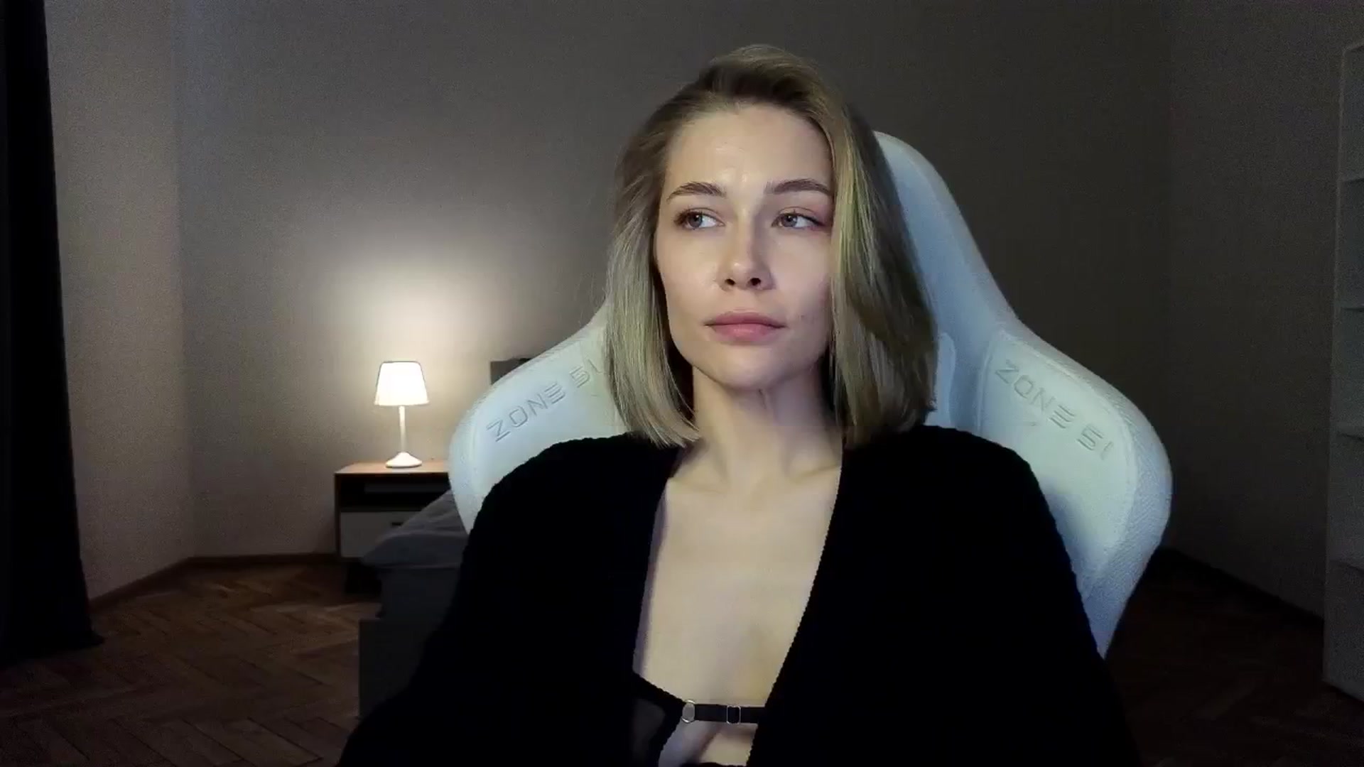 Gallery image thumbnail from KeepSpark's myfreecams stream on, 03/27/2025, 06:33 image 6 of 20