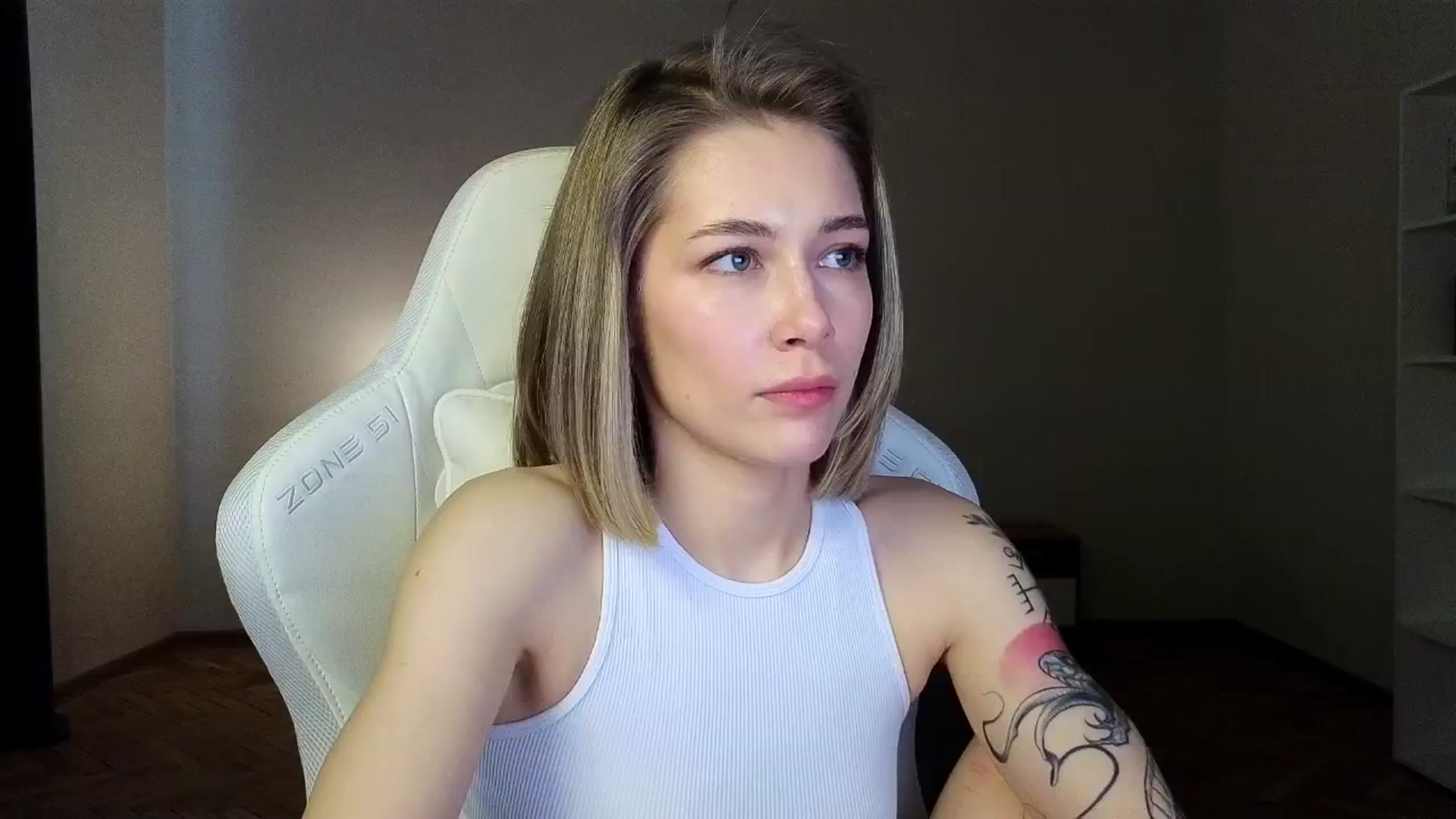 Gallery image thumbnail from KeepSpark's myfreecams stream on, 03/28/2025, 05:33 image 14 of 20