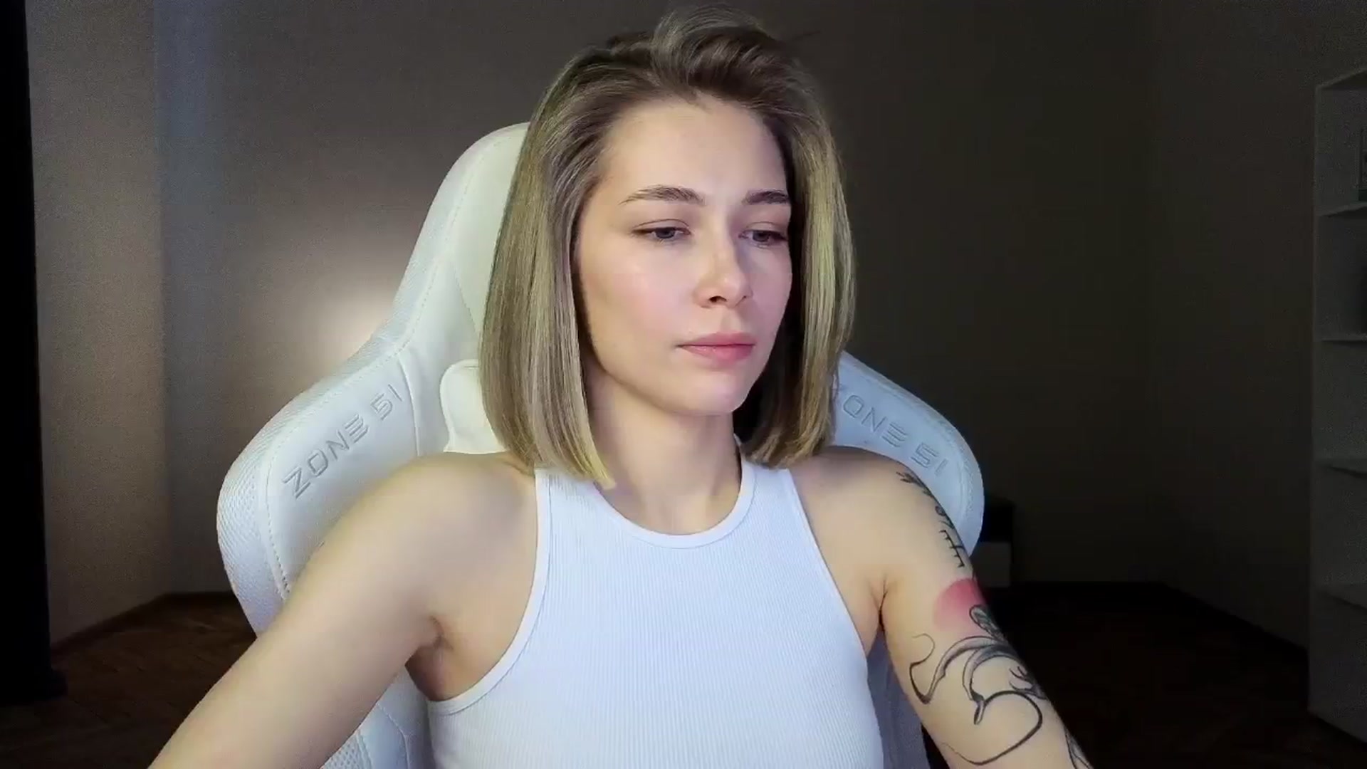 Gallery image thumbnail from KeepSpark's myfreecams stream on, 03/28/2025, 05:33 image 7 of 20
