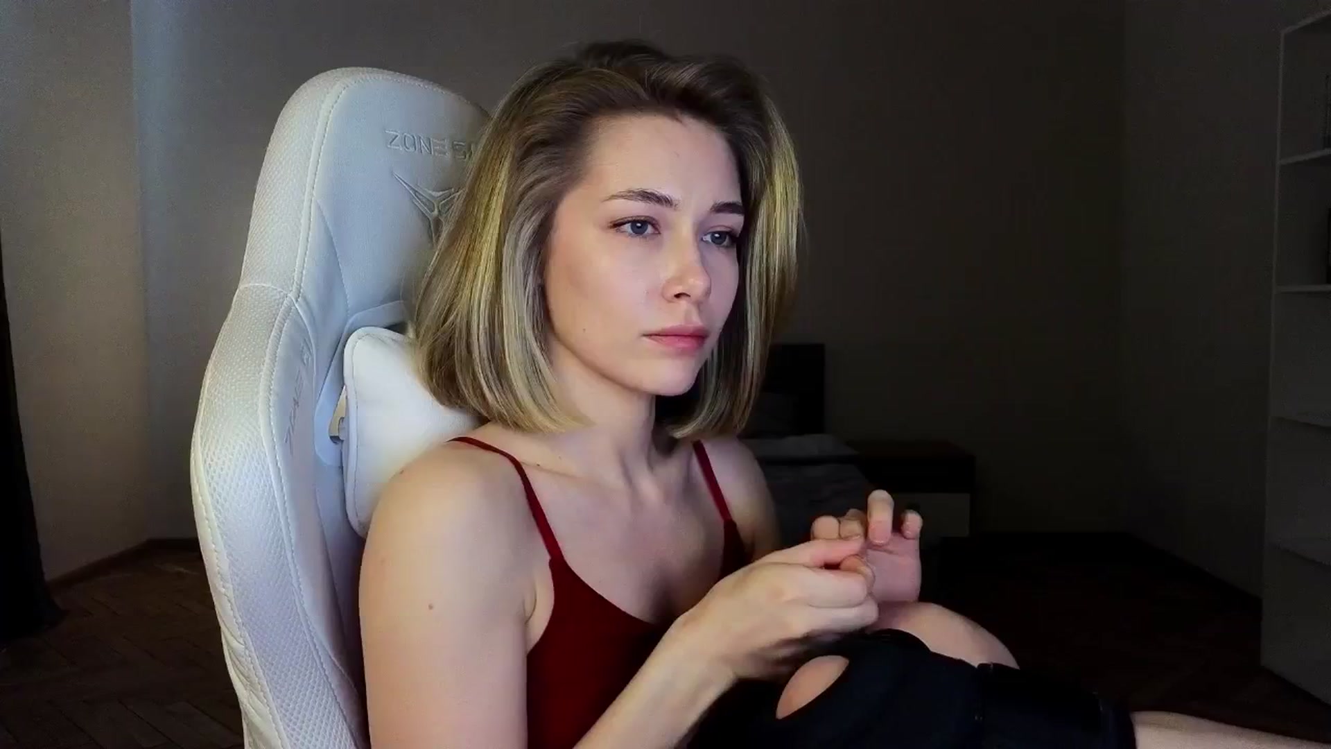 Gallery image thumbnail from KeepSpark's myfreecams stream on, 03/30/2025, 07:22 image 14 of 20