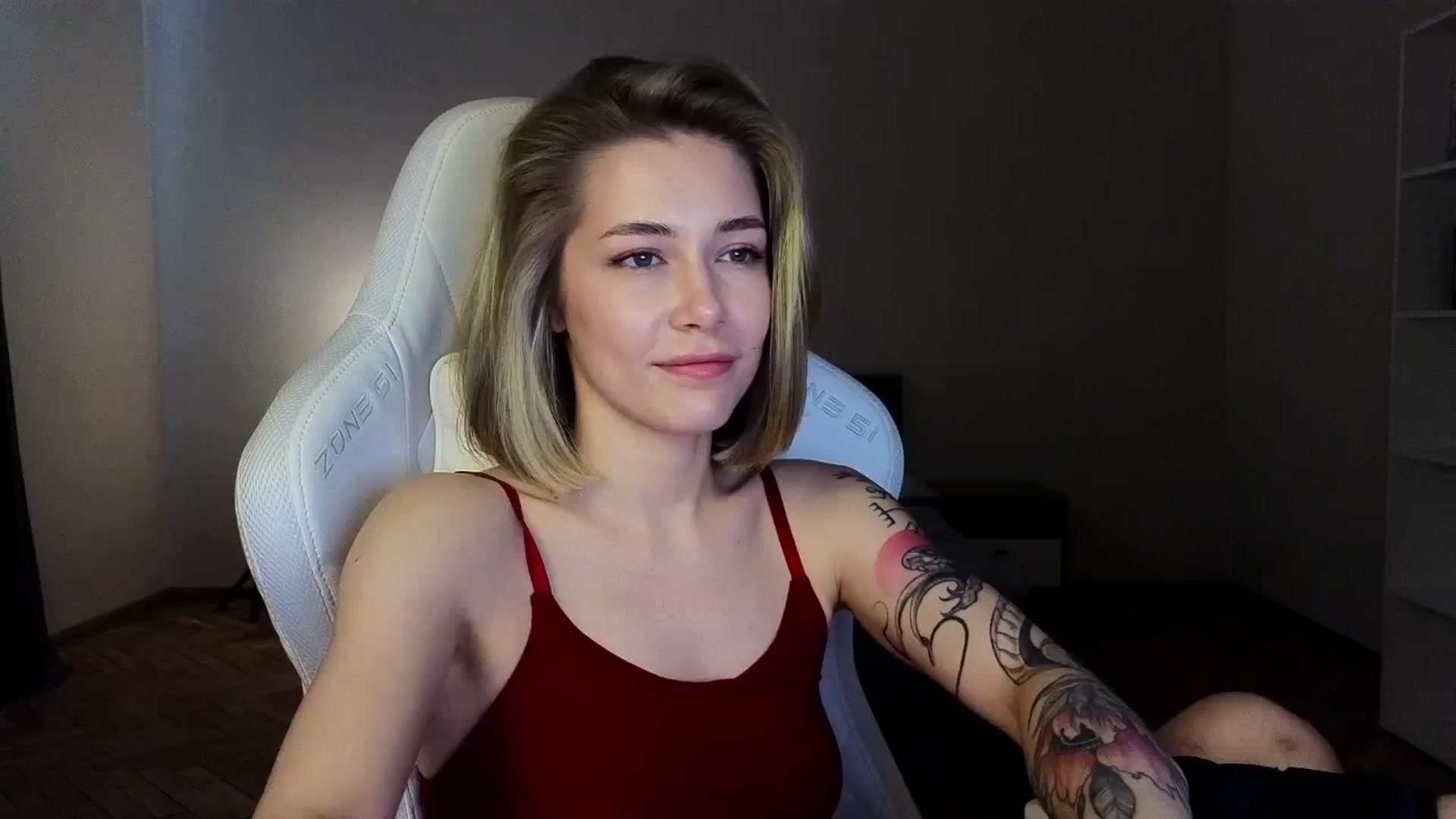 Gallery image thumbnail from KeepSpark's myfreecams stream on, 03/30/2025, 07:22 image 8 of 20
