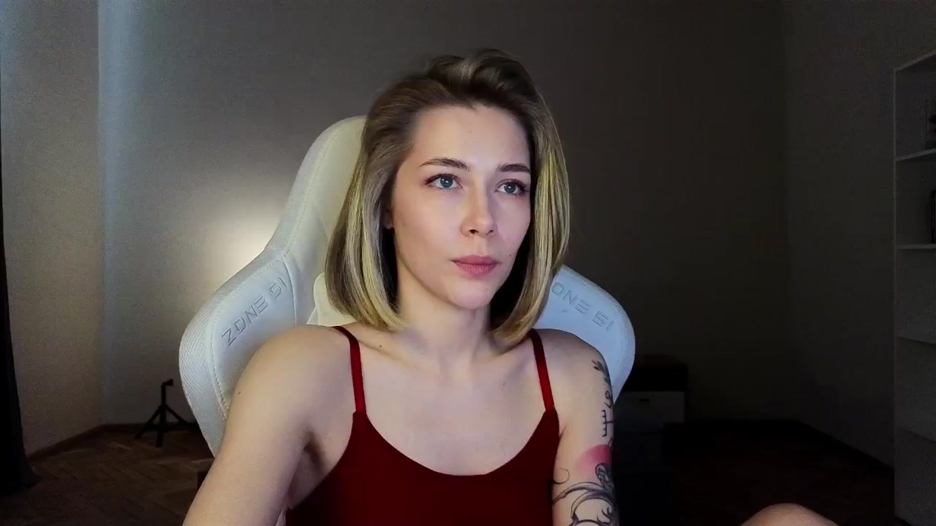 Gallery image thumbnail from KeepSpark's myfreecams stream on, 03/30/2025, 07:22 image 19 of 20