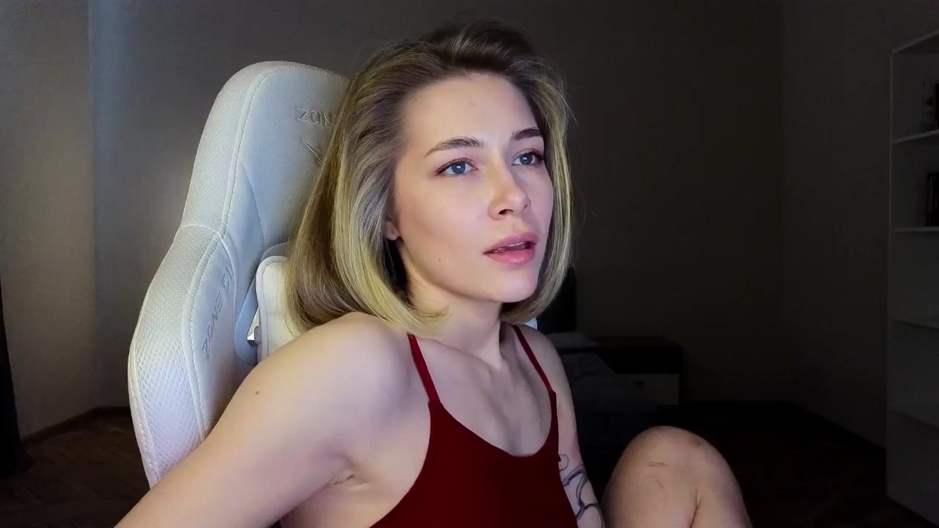 Gallery image thumbnail from KeepSpark's myfreecams stream on, 03/30/2025, 07:22 image 2 of 20
