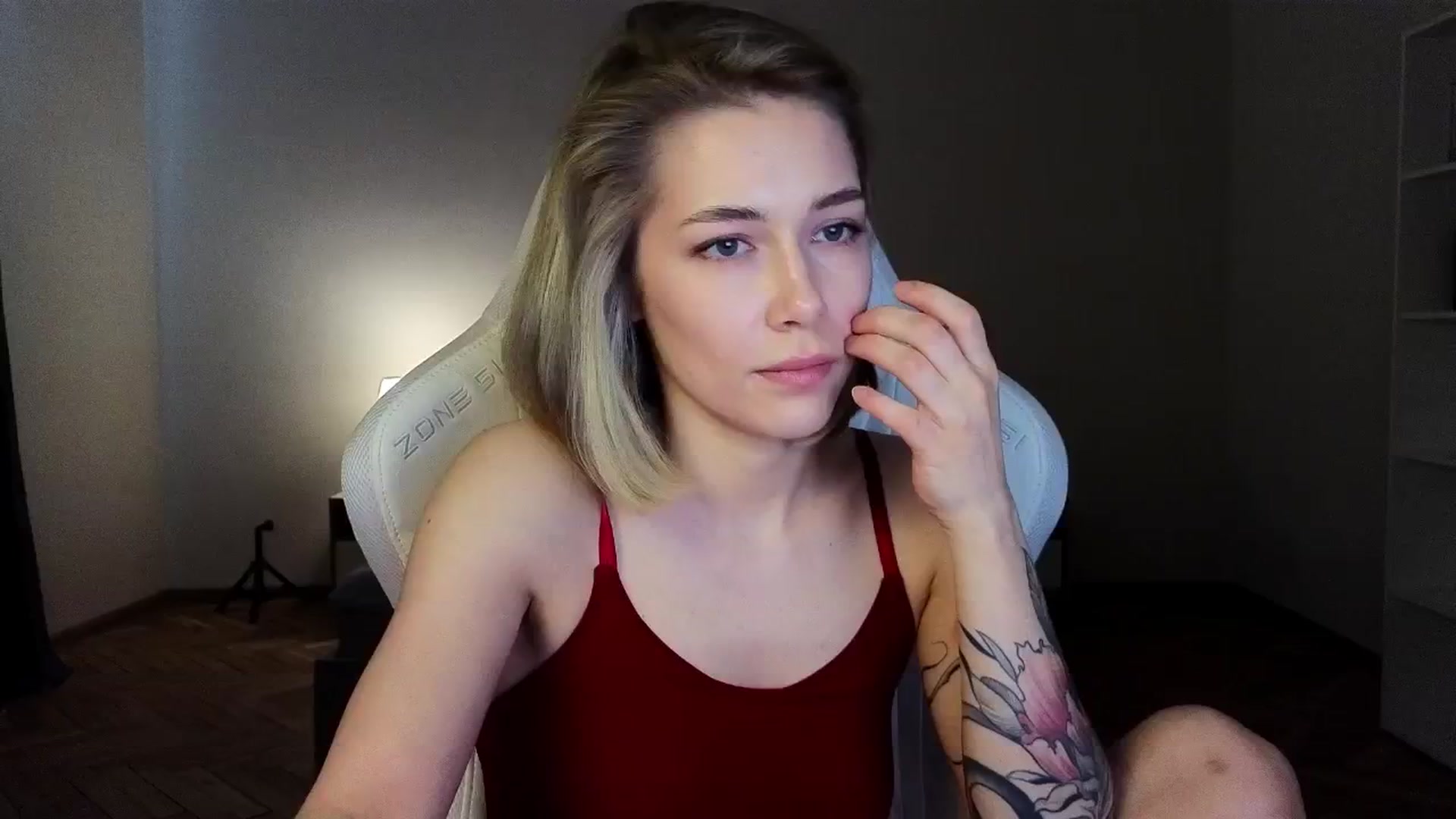 Gallery image thumbnail from KeepSpark's myfreecams stream on, 03/30/2025, 07:22 image 12 of 20