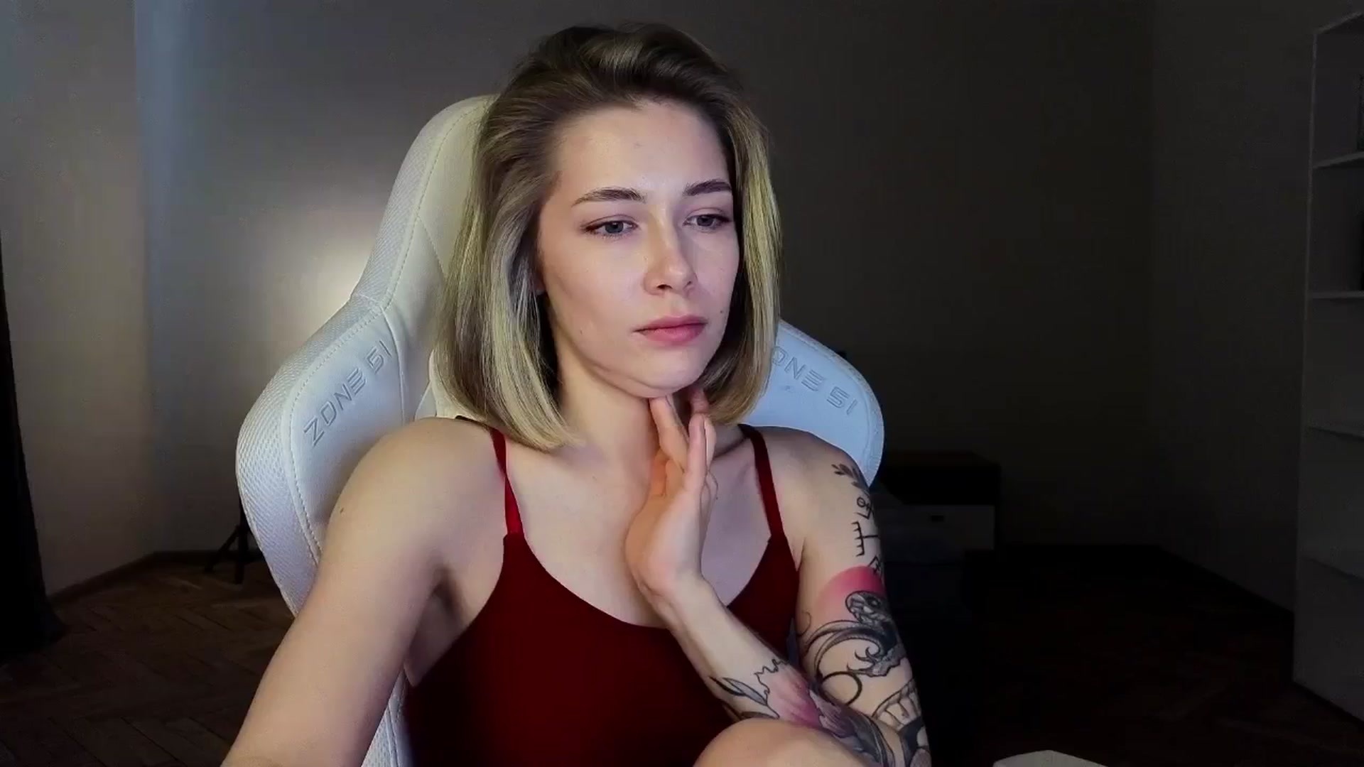 Gallery image thumbnail from KeepSpark's myfreecams stream on, 03/30/2025, 07:22 image 10 of 20