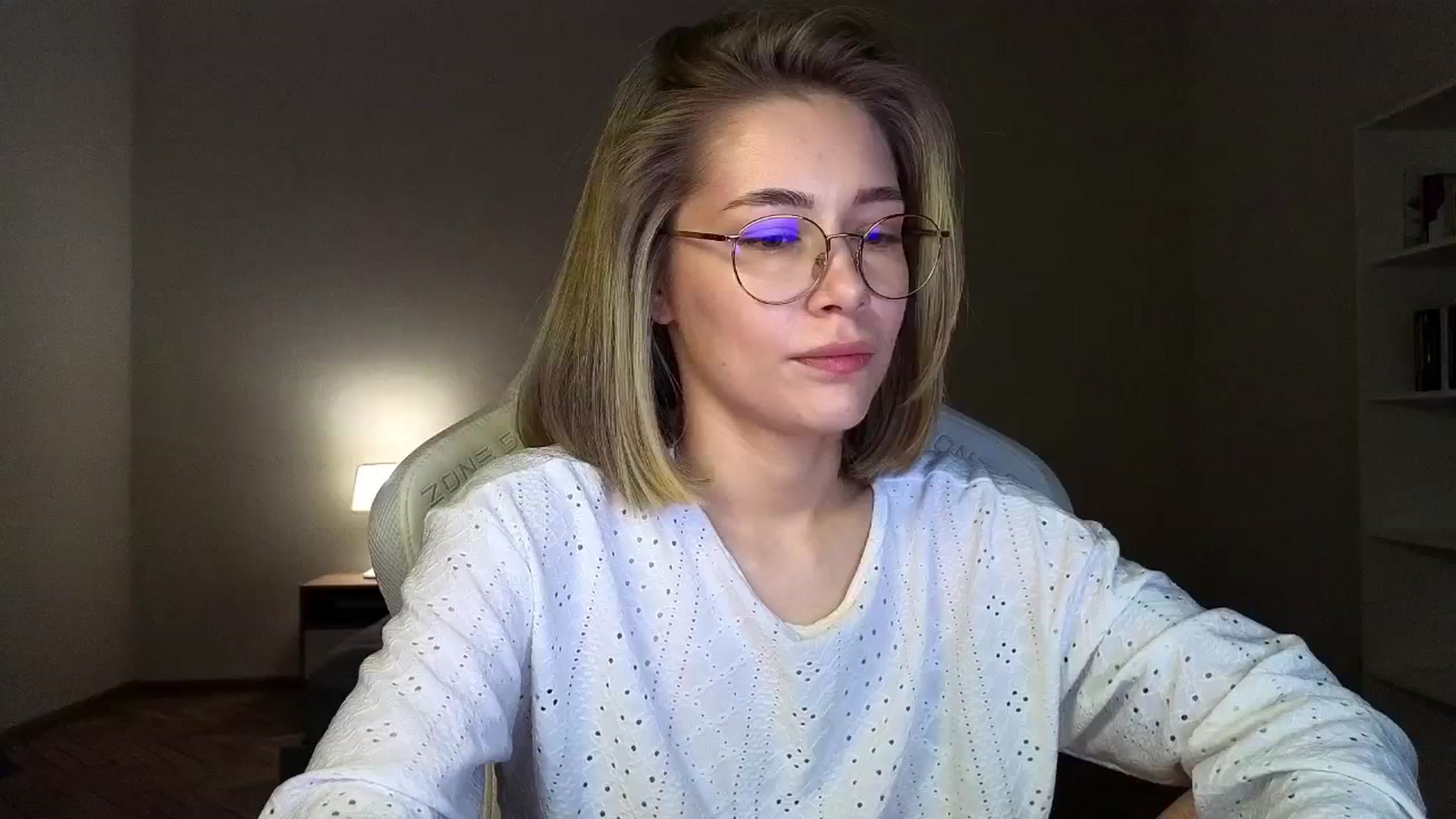 Gallery image thumbnail from KeepSpark's myfreecams stream on, 03/31/2025, 03:28 image 8 of 20