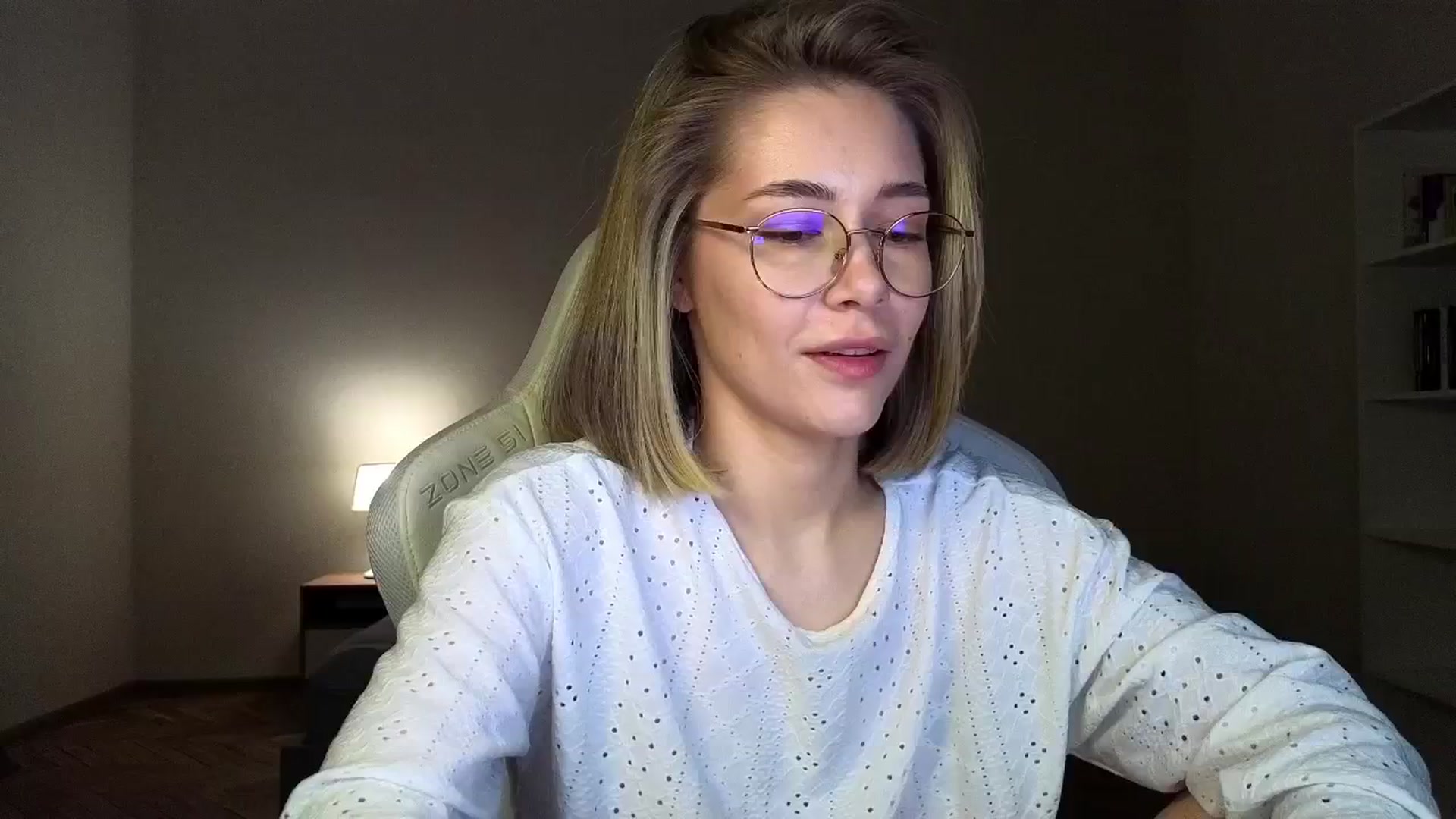 Gallery image thumbnail from KeepSpark's myfreecams stream on, 03/31/2025, 03:28 image 10 of 20