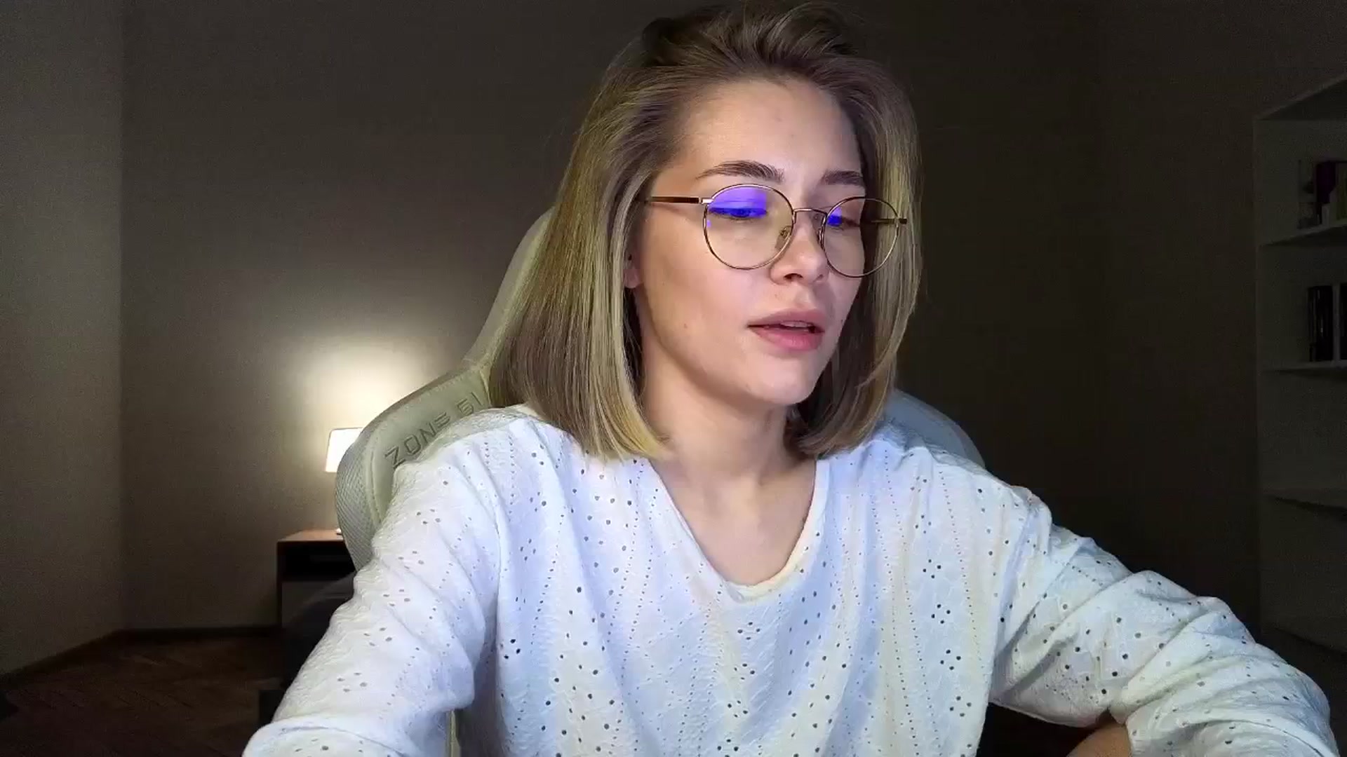 Gallery image thumbnail from KeepSpark's myfreecams stream on, 03/31/2025, 03:28 image 9 of 20