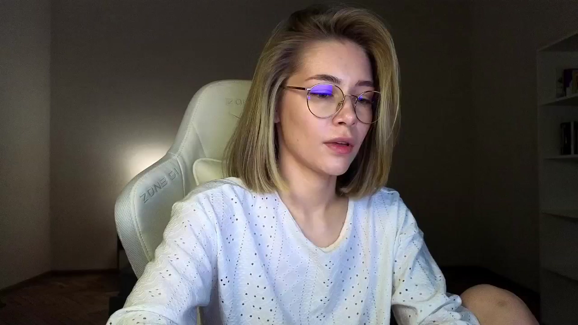 Gallery image thumbnail from KeepSpark's myfreecams stream on, 03/31/2025, 03:28 image 4 of 20