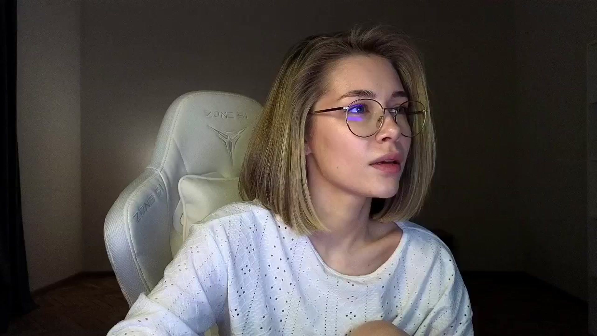 Gallery image thumbnail from KeepSpark's myfreecams stream on, 03/31/2025, 03:58 image 8 of 20