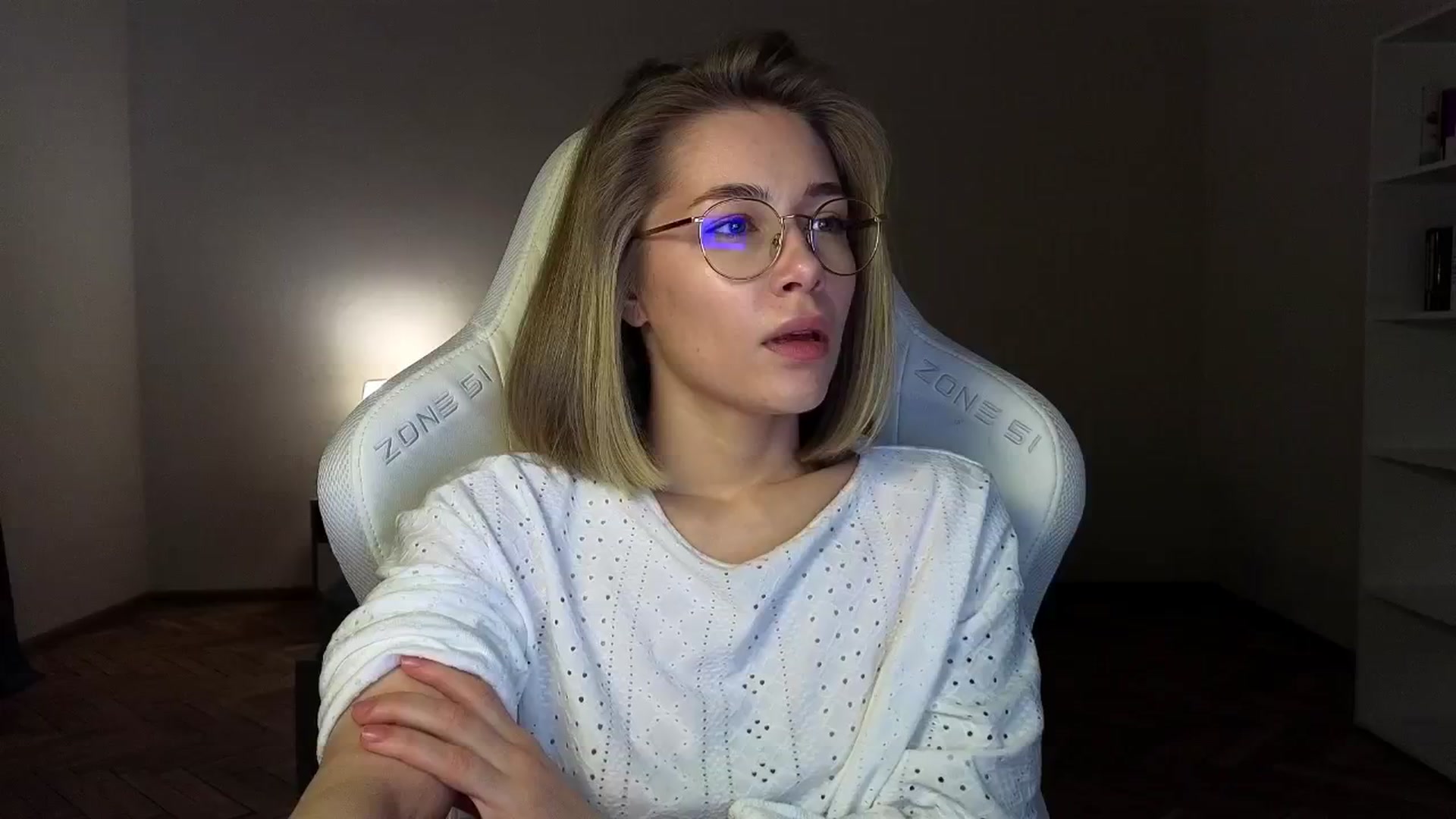 Gallery image thumbnail from KeepSpark's myfreecams stream on, 03/31/2025, 04:39 image 6 of 20