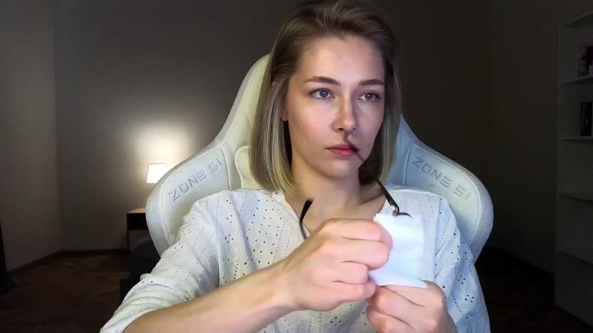 Gallery image thumbnail from KeepSpark's myfreecams stream on, 03/31/2025, 04:39 image 17 of 20