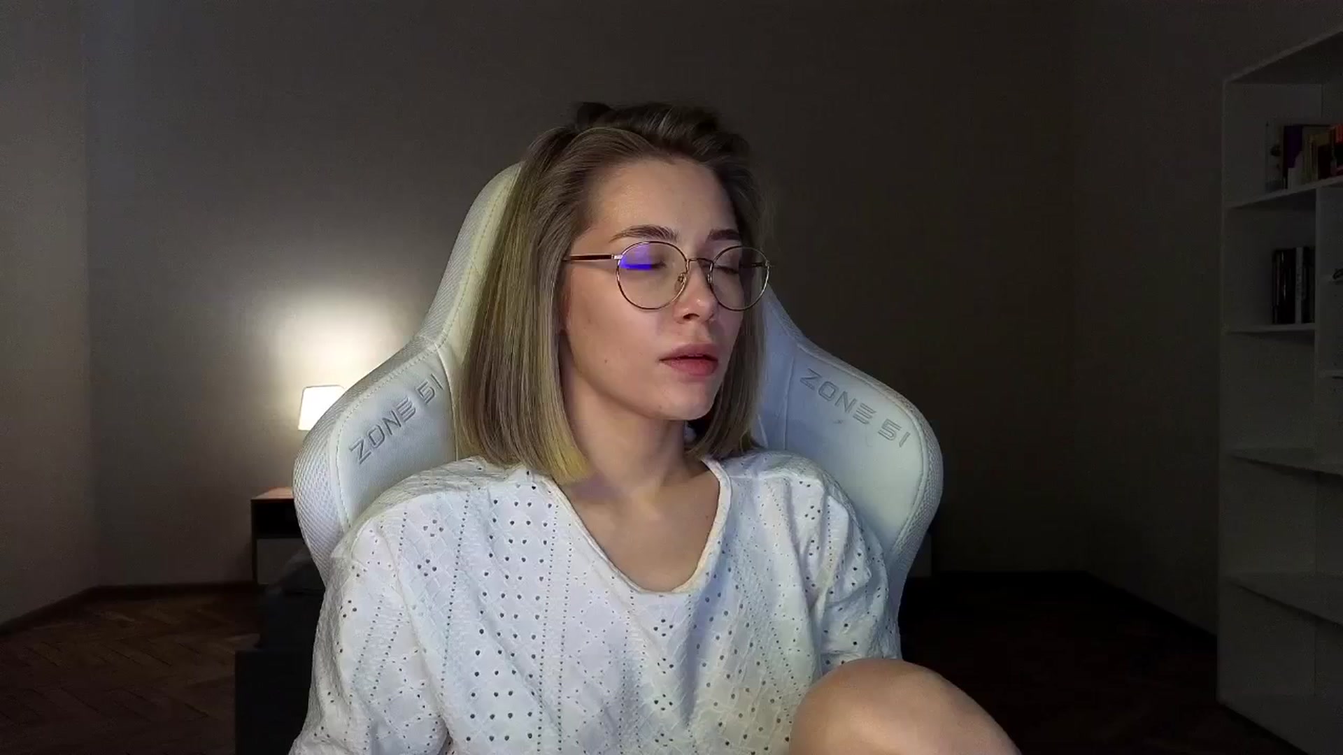 Gallery image thumbnail from KeepSpark's myfreecams stream on, 03/31/2025, 05:55 image 12 of 20