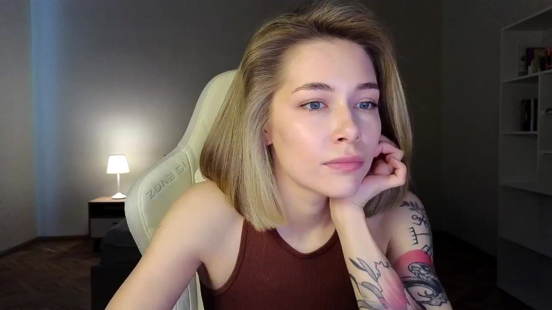 Gallery image thumbnail from KeepSpark's myfreecams stream on, 04/02/2025, 06:43 image 14 of 20