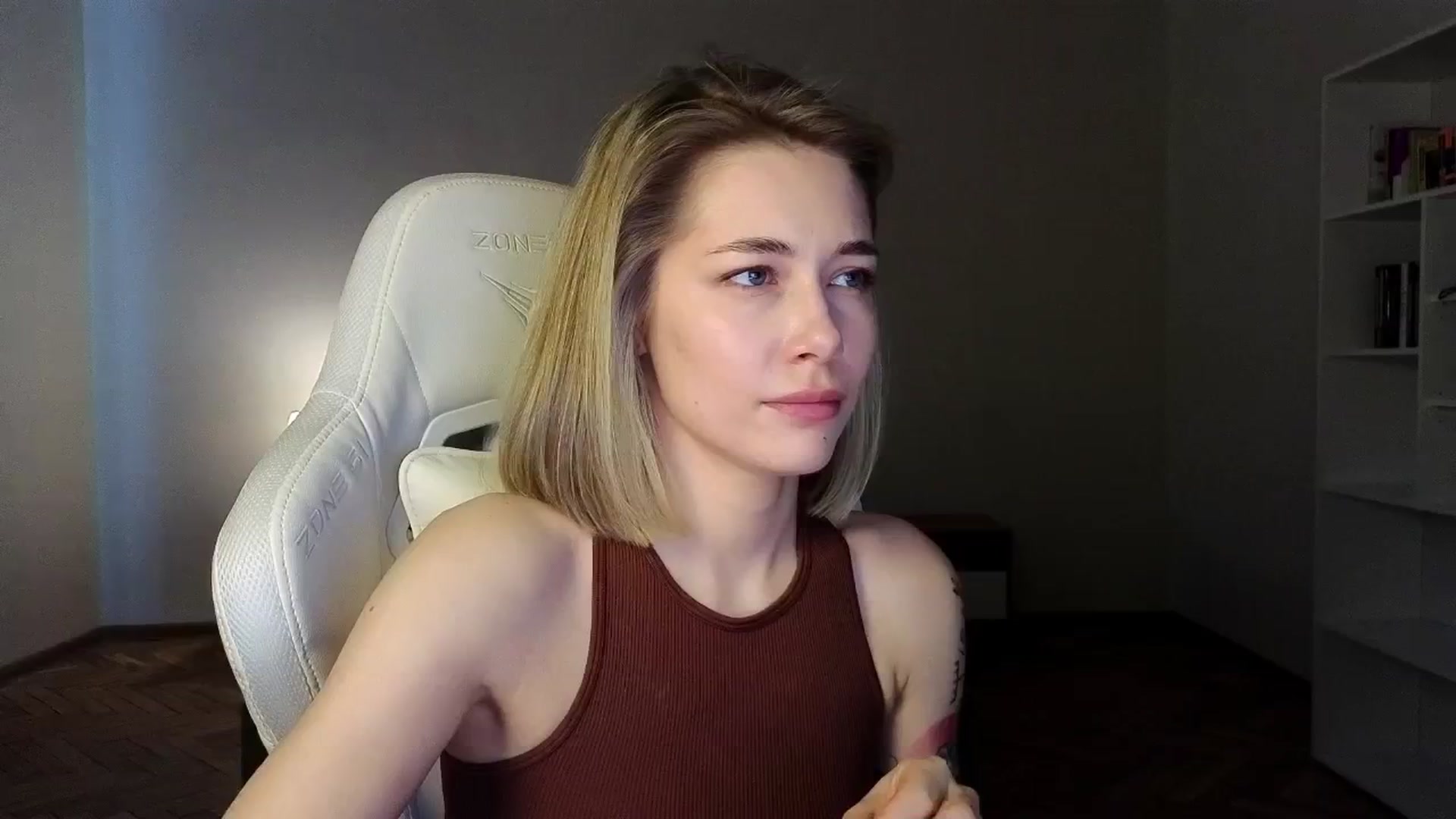 Gallery image thumbnail from KeepSpark's myfreecams stream on, 04/02/2025, 07:32 image 1 of 20