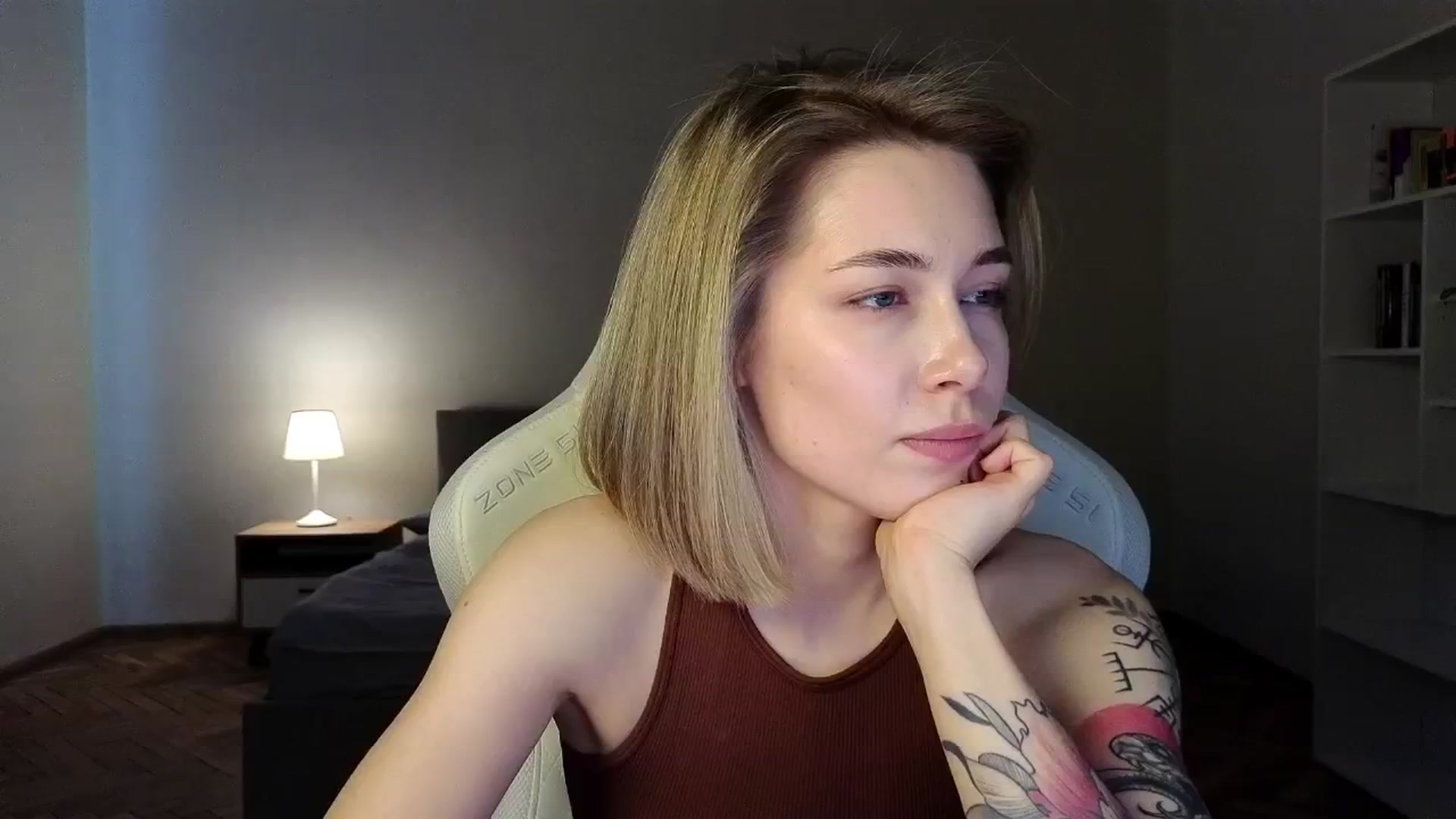 Gallery image thumbnail from KeepSpark's myfreecams stream on, 04/02/2025, 07:32 image 19 of 20