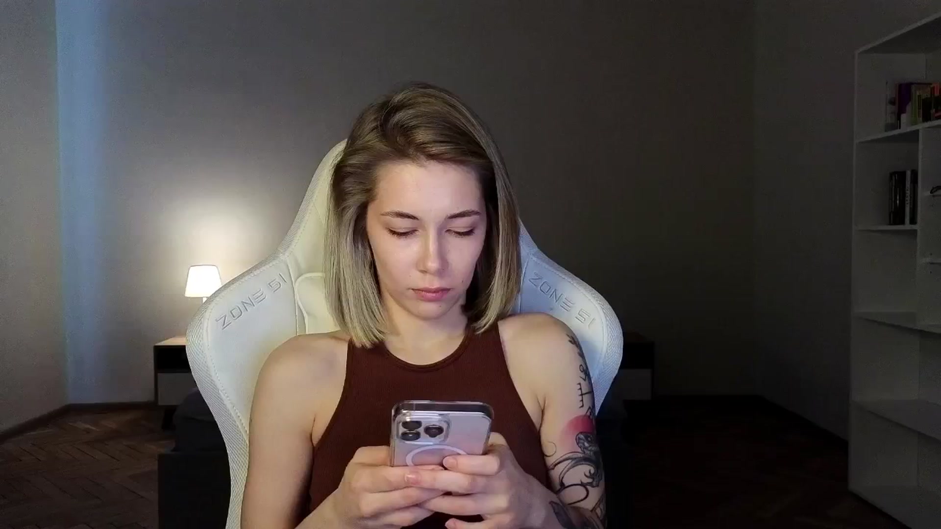 Gallery image thumbnail from KeepSpark's myfreecams stream on, 04/02/2025, 07:56 image 17 of 20