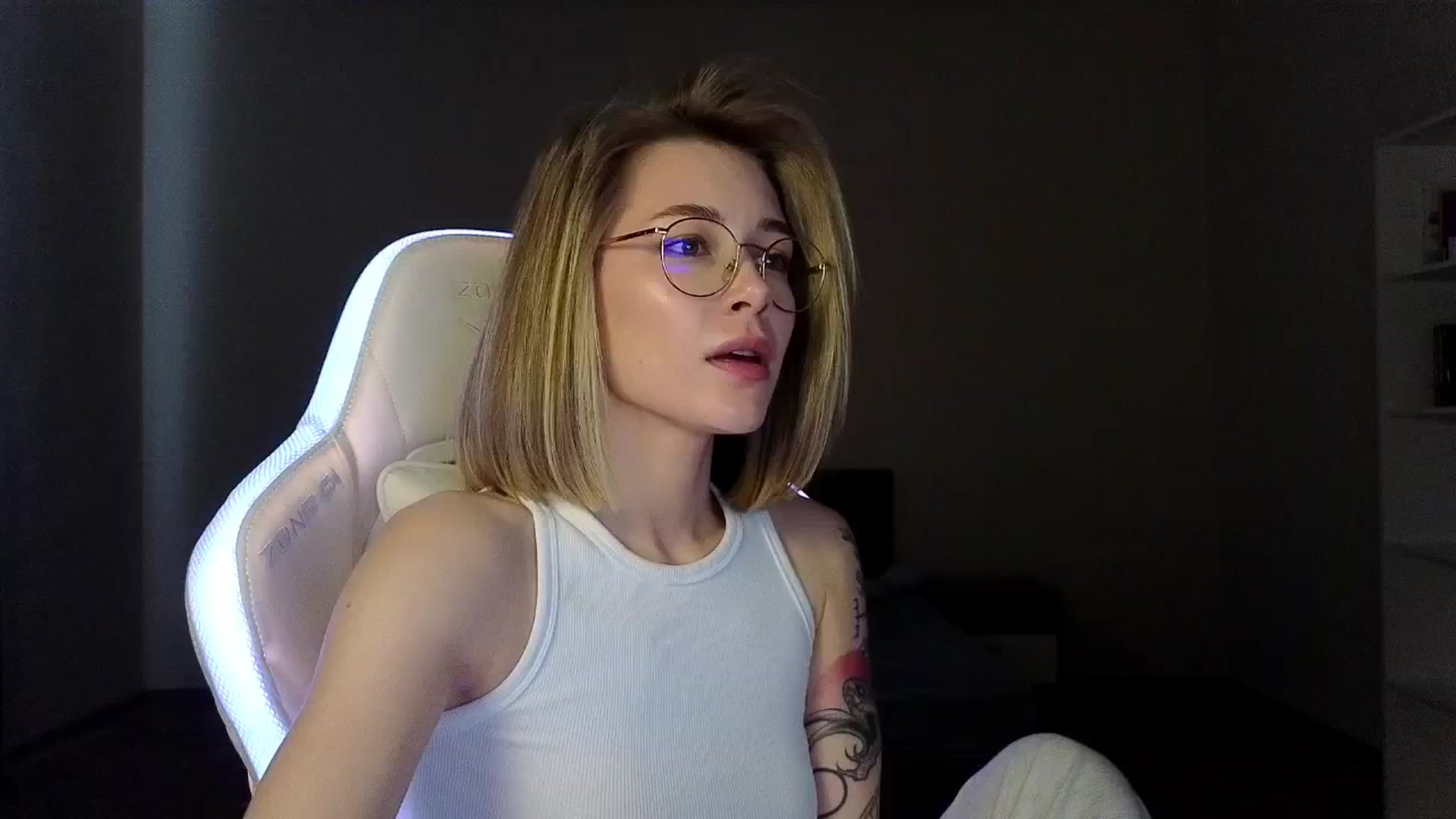 Gallery image thumbnail from KeepSpark's myfreecams stream on, 04/07/2025, 06:06 image 12 of 20