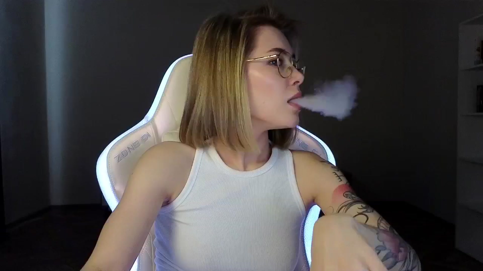 Gallery image thumbnail from KeepSpark's myfreecams stream on, 04/07/2025, 07:11 image 9 of 20