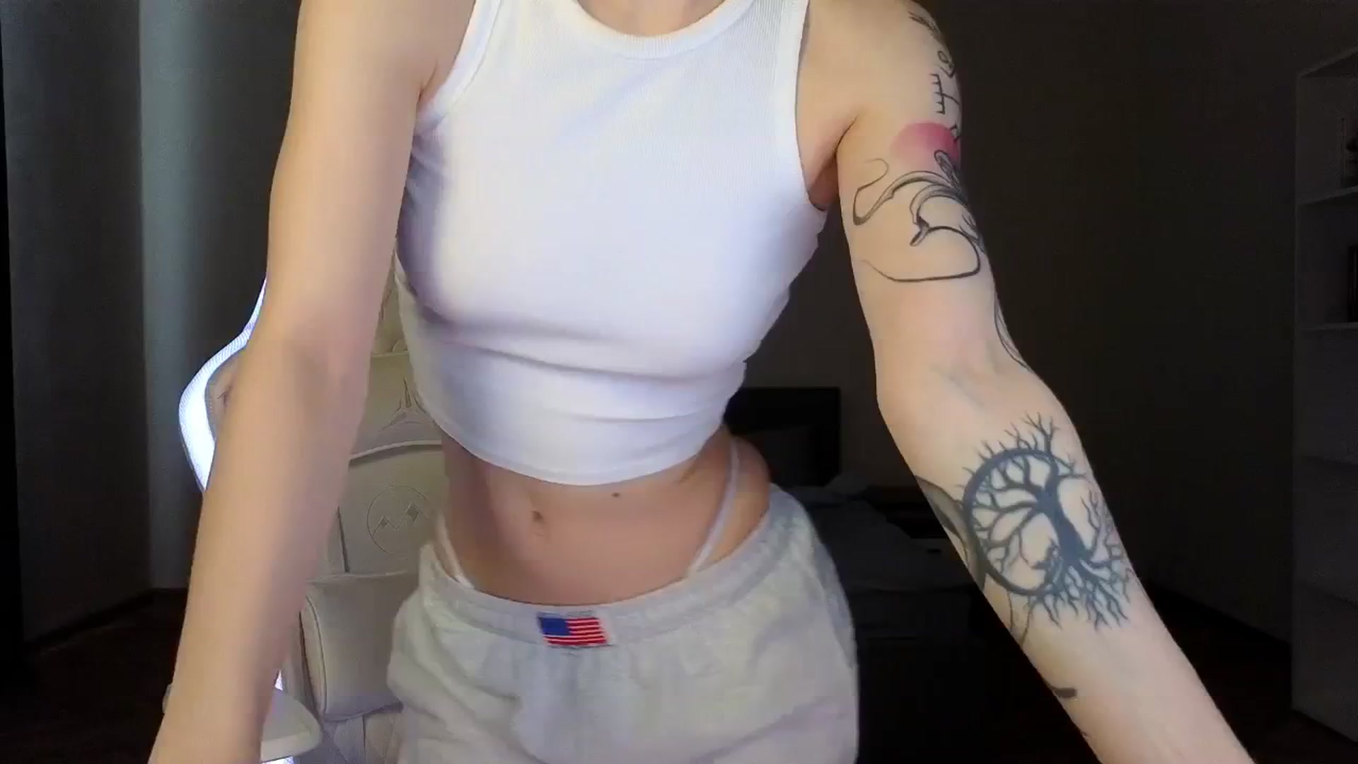 Gallery image thumbnail from KeepSpark's myfreecams stream on, 04/07/2025, 07:11 image 16 of 20
