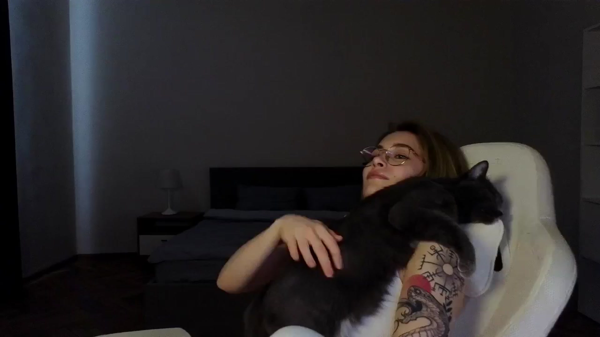 Gallery image thumbnail from KeepSpark's myfreecams stream on, 04/07/2025, 08:04 image 16 of 20