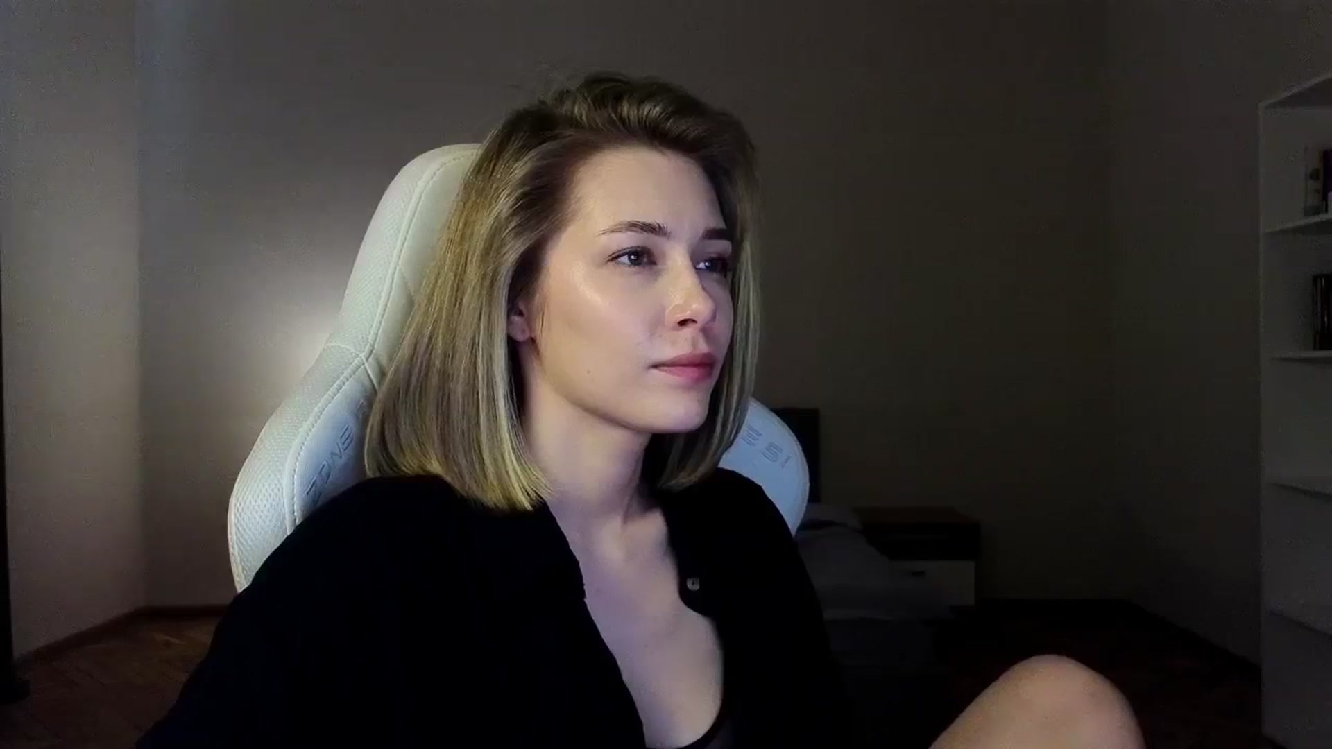 Gallery image thumbnail from KeepSpark's myfreecams stream on, 04/09/2025, 07:08 image 7 of 20