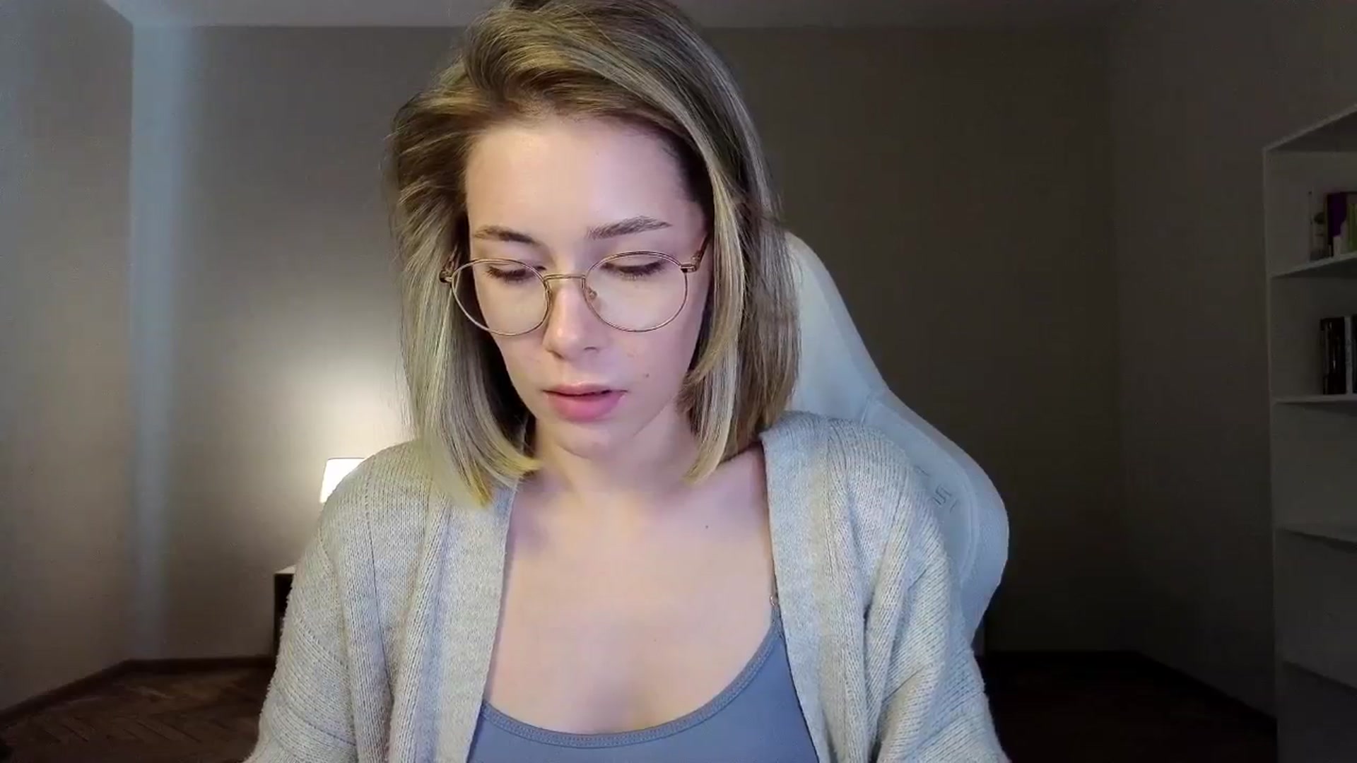 Gallery image thumbnail from KeepSpark's myfreecams stream on, 04/10/2025, 08:37 image 2 of 20