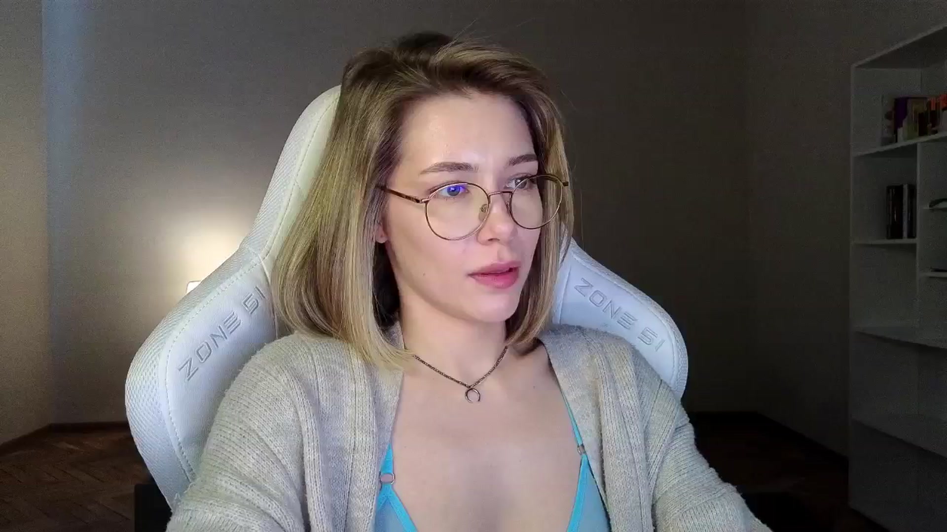 Gallery image thumbnail from KeepSpark's myfreecams stream on, 04/13/2025, 07:46 image 4 of 20