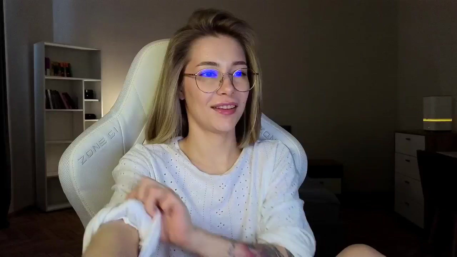 Gallery image thumbnail from KeepSpark's myfreecams stream on, 04/14/2025, 05:12 image 12 of 20