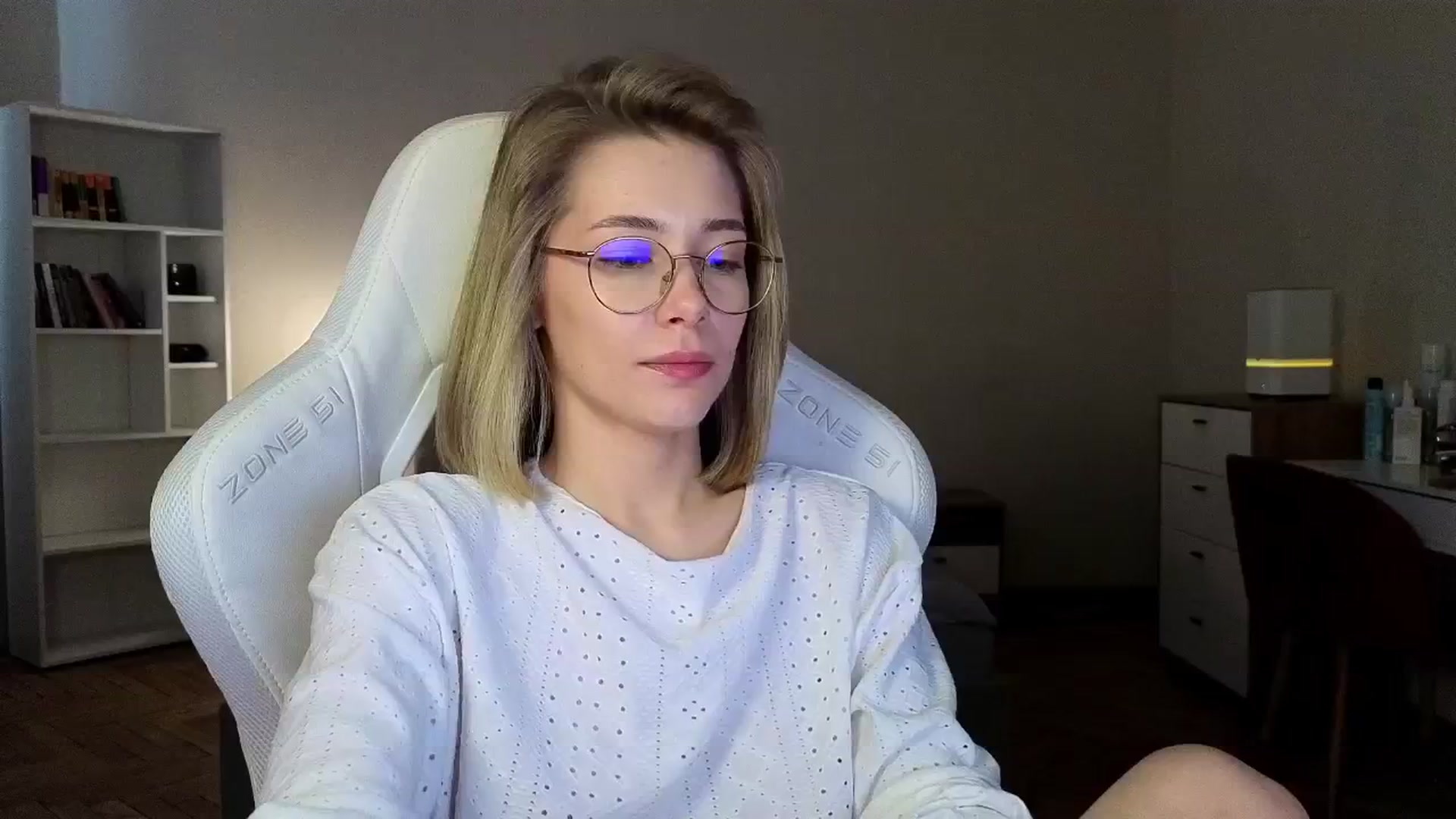 Gallery image thumbnail from KeepSpark's myfreecams stream on, 04/14/2025, 07:38 image 4 of 20