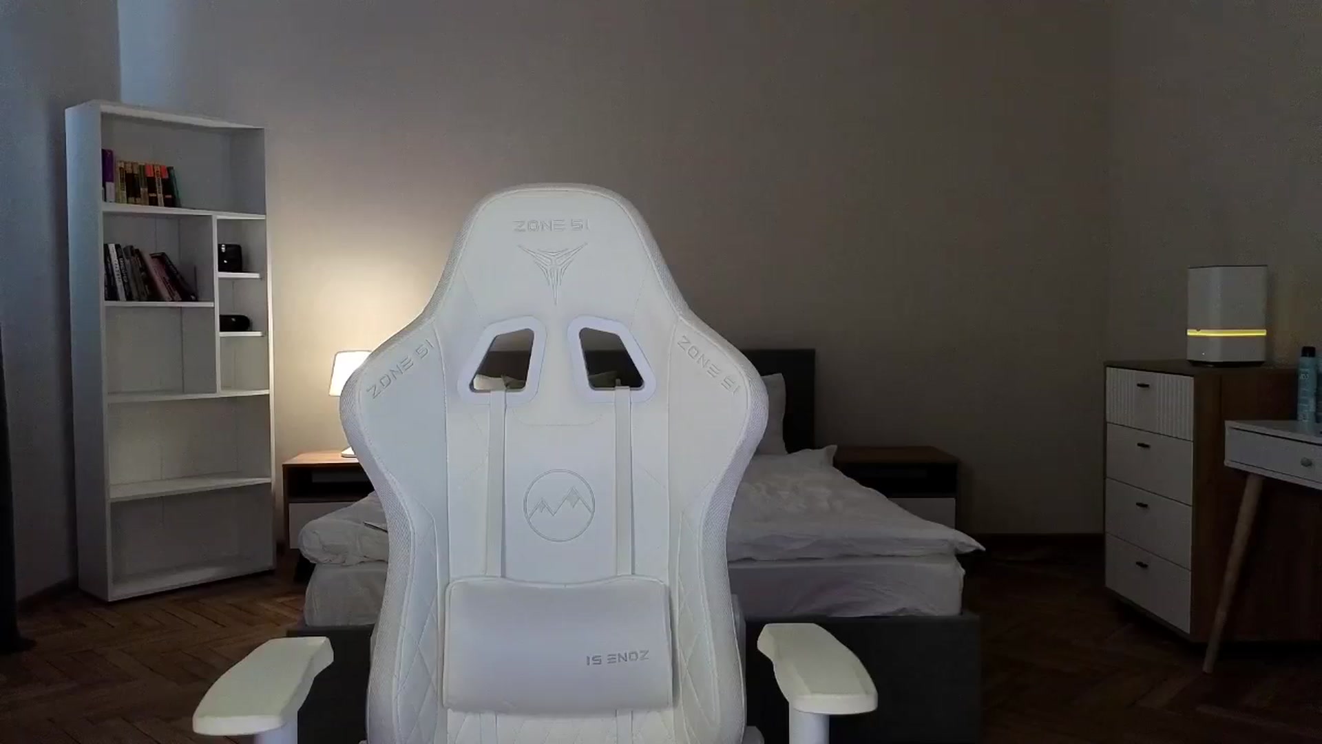 Gallery image thumbnail from KeepSpark's myfreecams stream on, 04/16/2025, 08:34 image 9 of 20