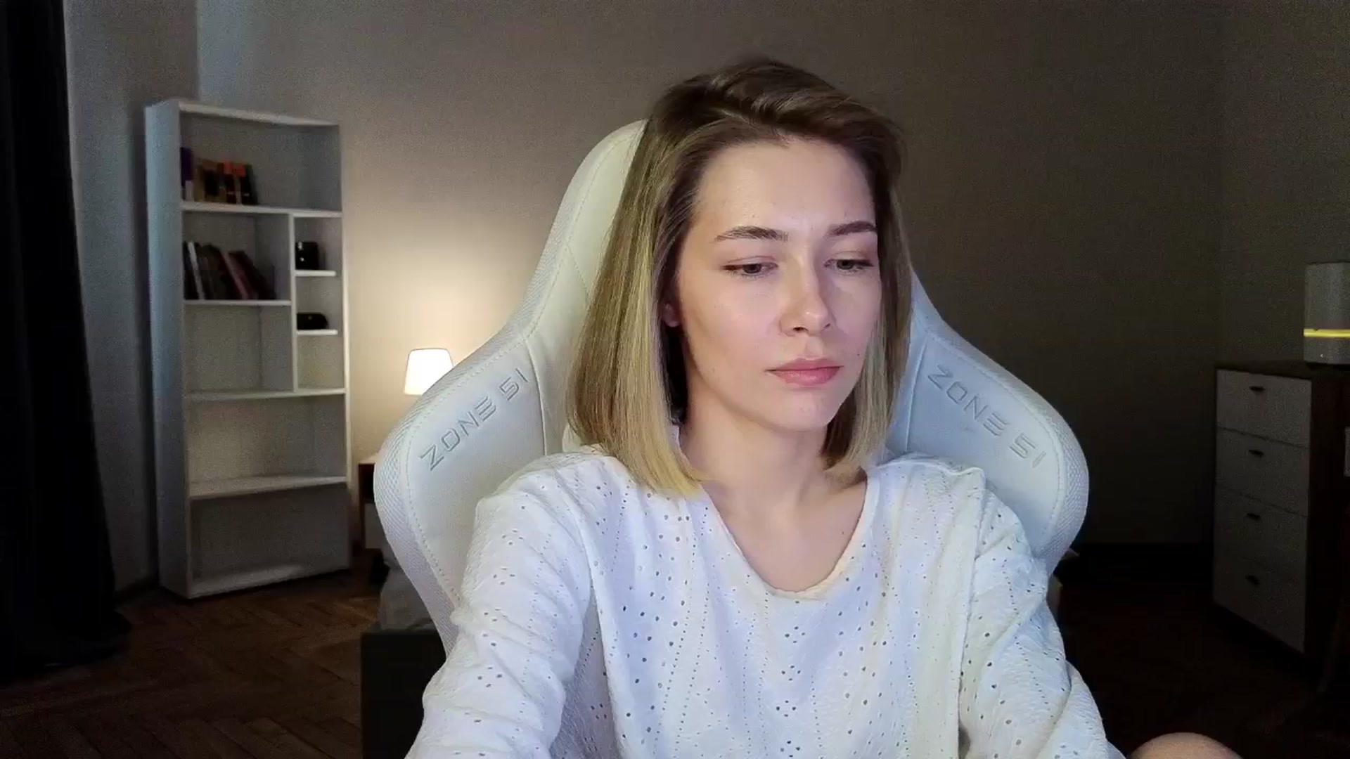 Gallery image thumbnail from KeepSpark's myfreecams stream on, 04/17/2025, 06:17 image 16 of 20