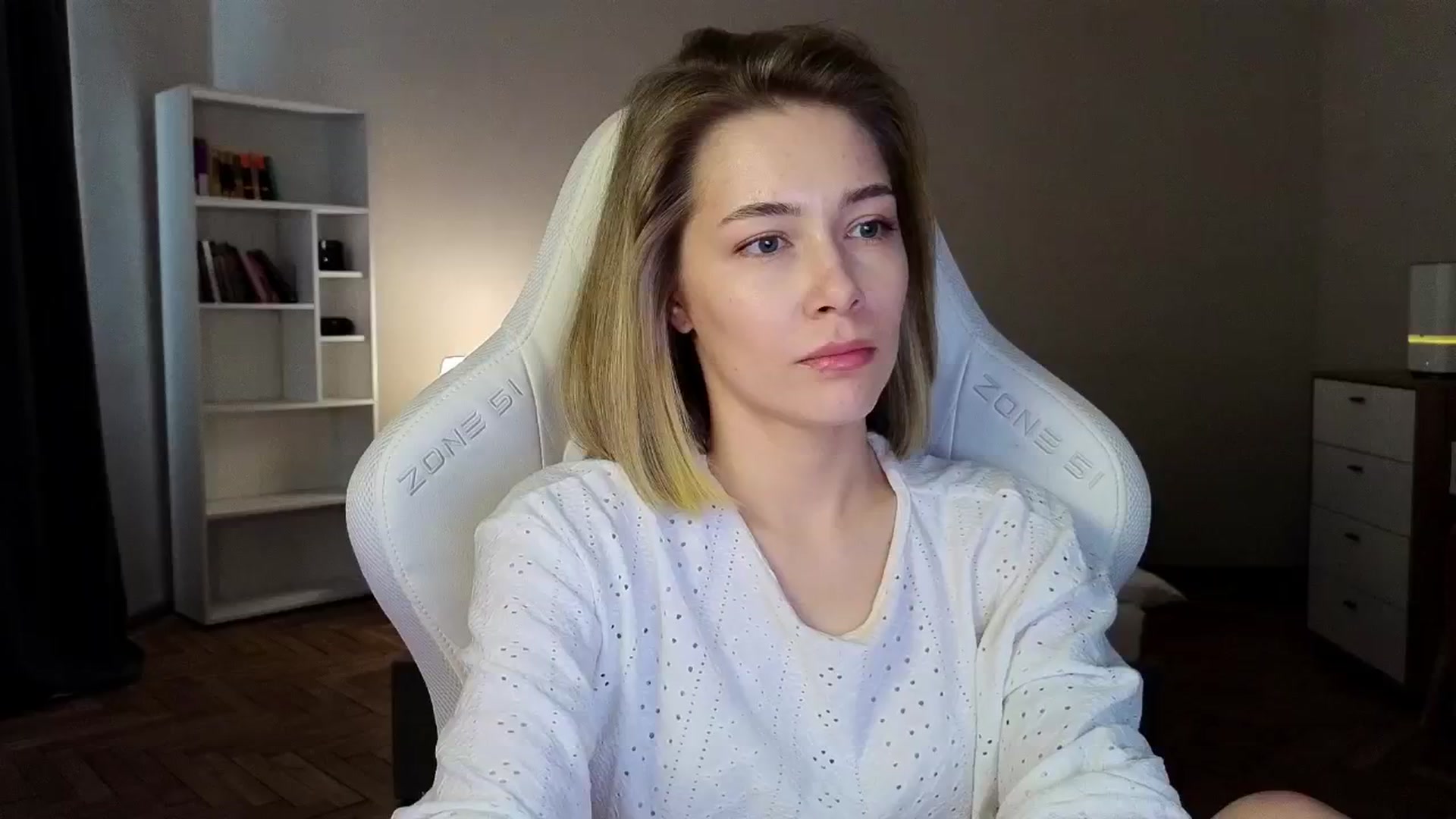 Gallery image thumbnail from KeepSpark's myfreecams stream on, 04/17/2025, 07:08 image 6 of 20