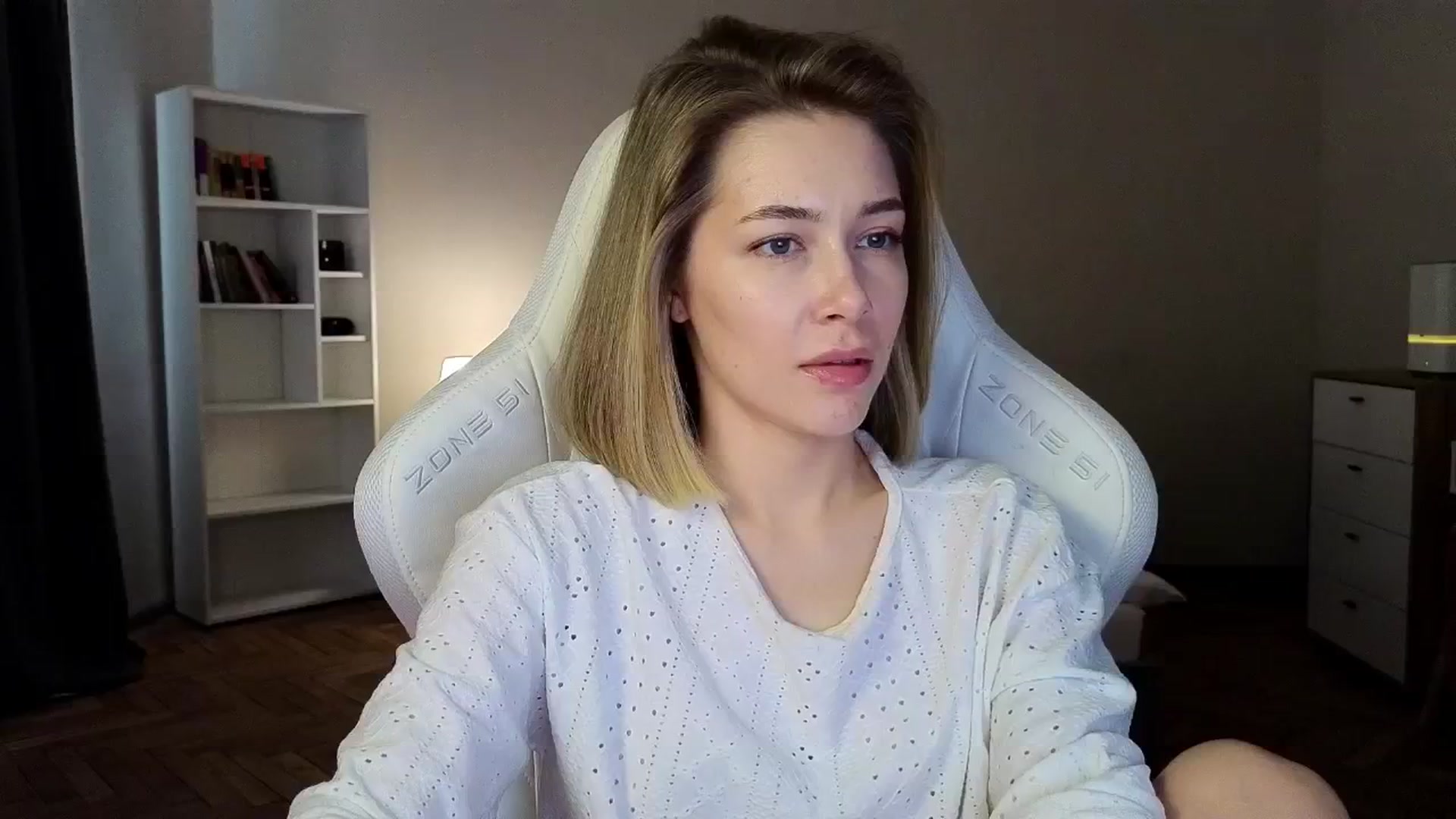 Gallery image thumbnail from KeepSpark's myfreecams stream on, 04/17/2025, 07:08 image 9 of 20