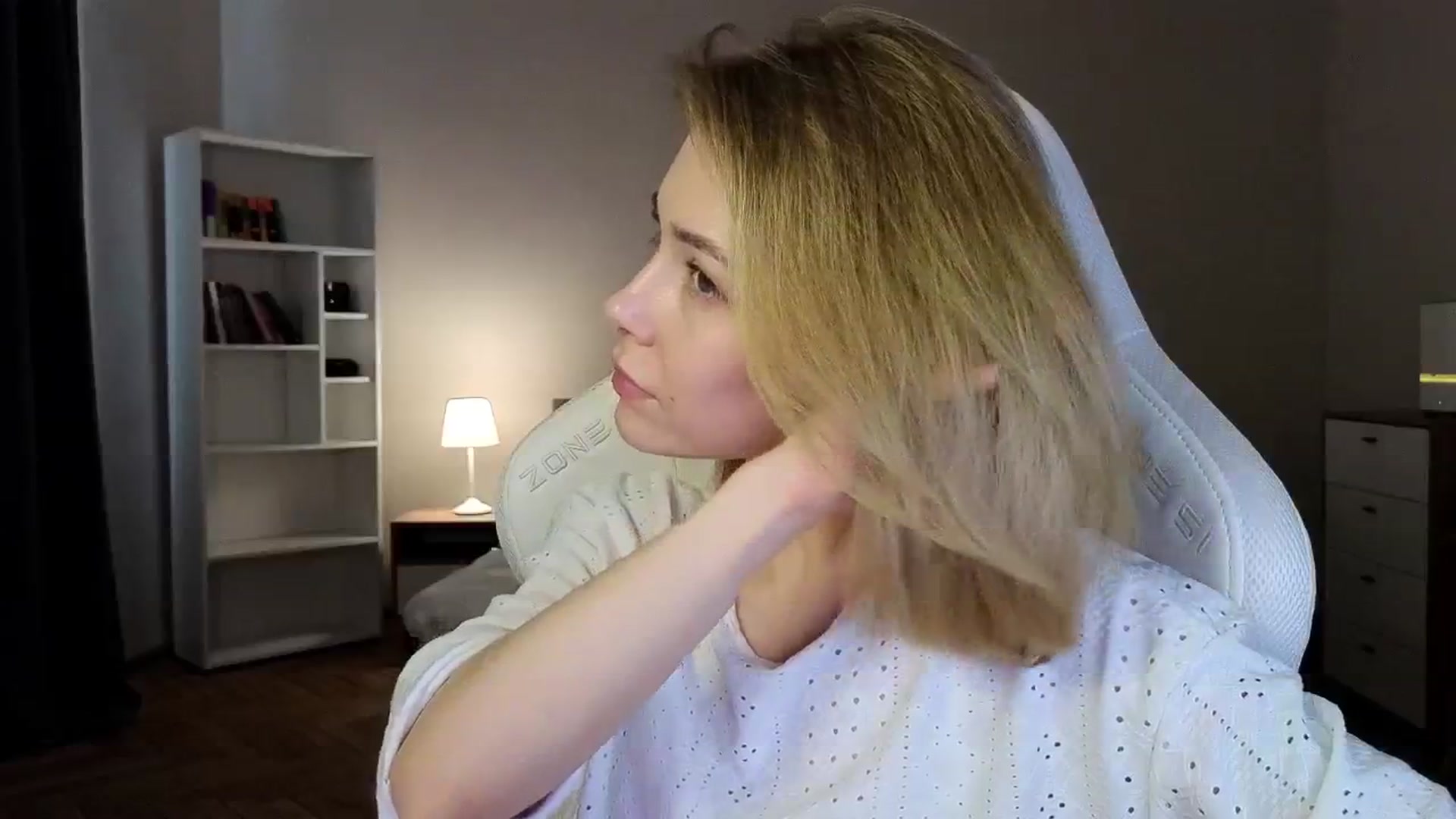 Gallery image thumbnail from KeepSpark's myfreecams stream on, 04/17/2025, 09:17 image 18 of 20