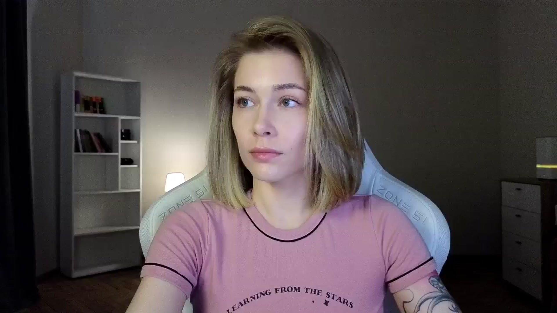 Gallery image thumbnail from KeepSpark's myfreecams stream on, 04/18/2025, 04:07 image 3 of 20