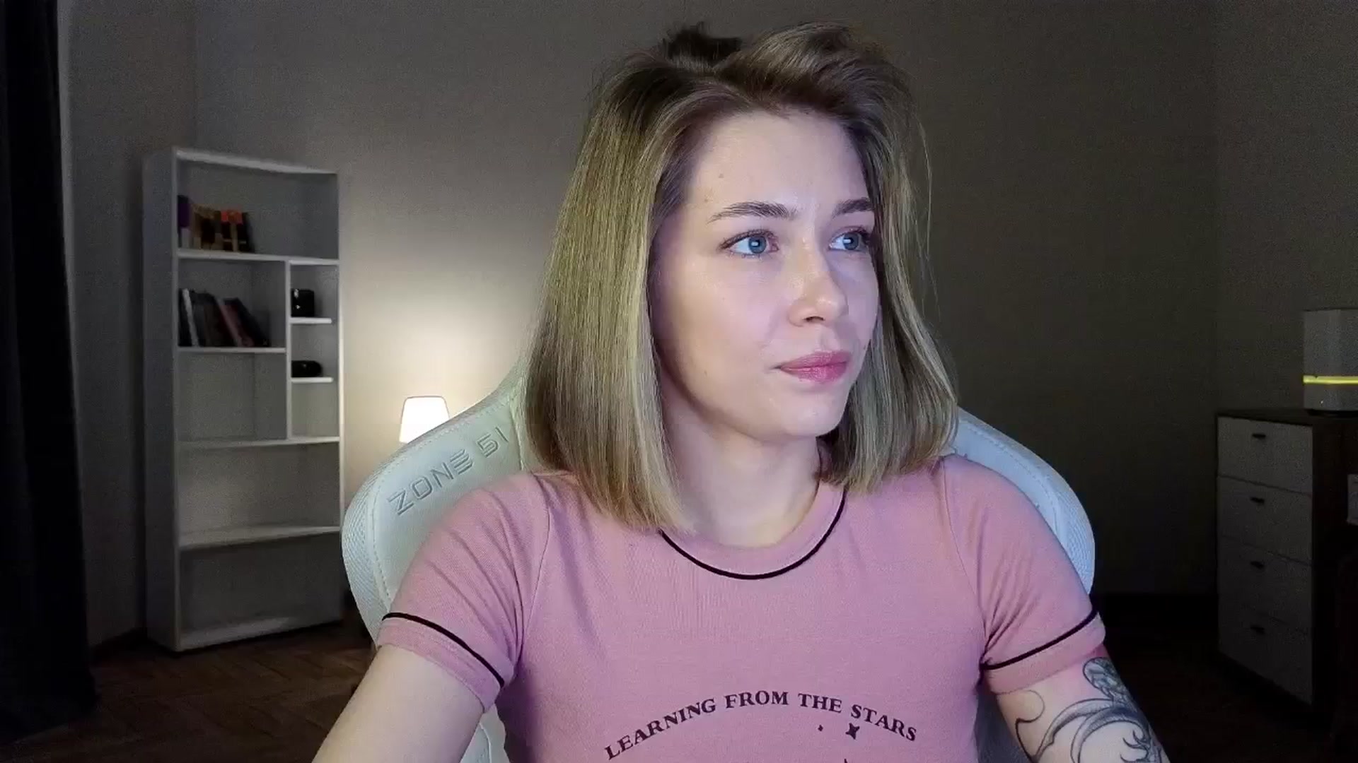 Gallery image thumbnail from KeepSpark's myfreecams stream on, 04/18/2025, 04:07 image 11 of 20
