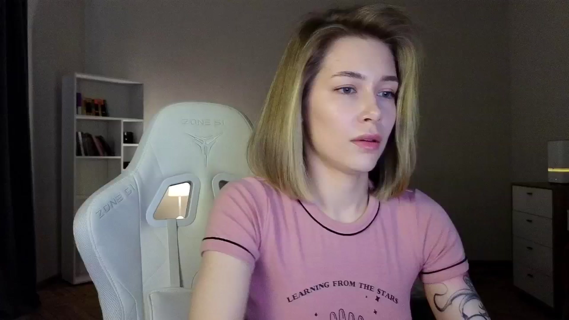 Gallery image thumbnail from KeepSpark's myfreecams stream on, 04/18/2025, 04:07 image 2 of 20