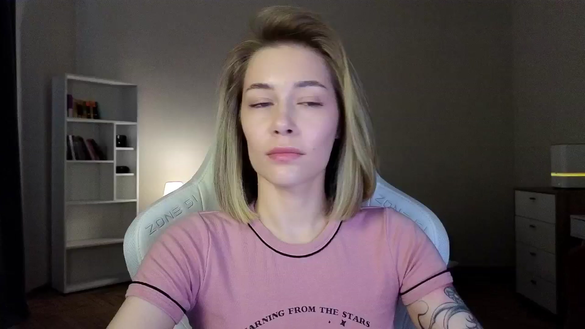 Gallery image thumbnail from KeepSpark's myfreecams stream on, 04/18/2025, 04:07 image 4 of 20