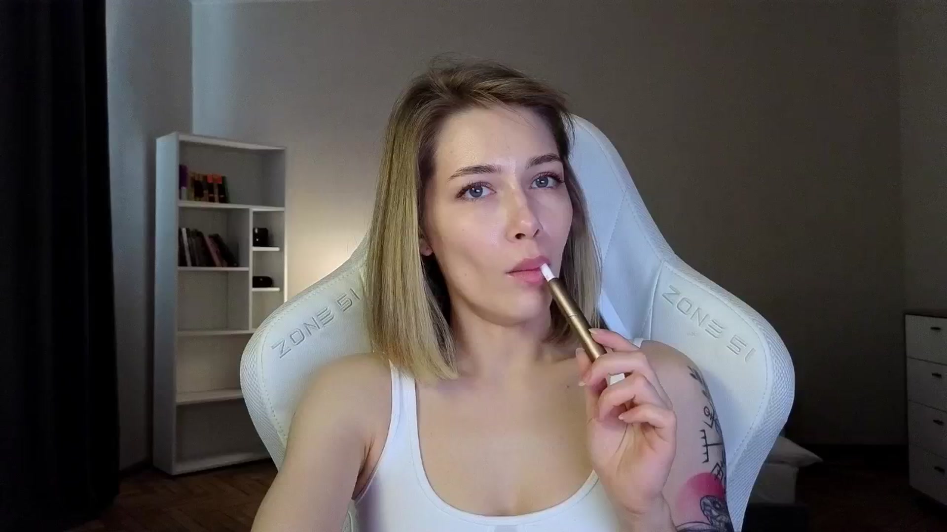 Gallery image thumbnail from KeepSpark's myfreecams stream on, 04/19/2025, 07:01 image 6 of 20