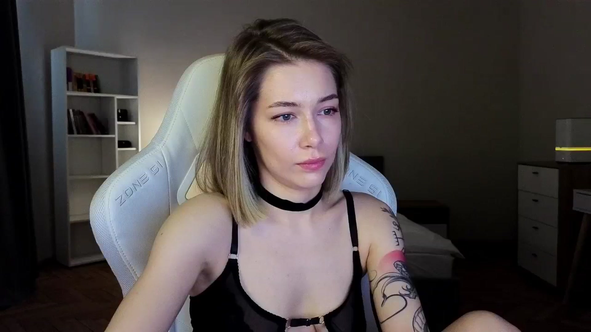 Gallery image thumbnail from KeepSpark's myfreecams stream on, 04/21/2025, 05:16 image 9 of 20
